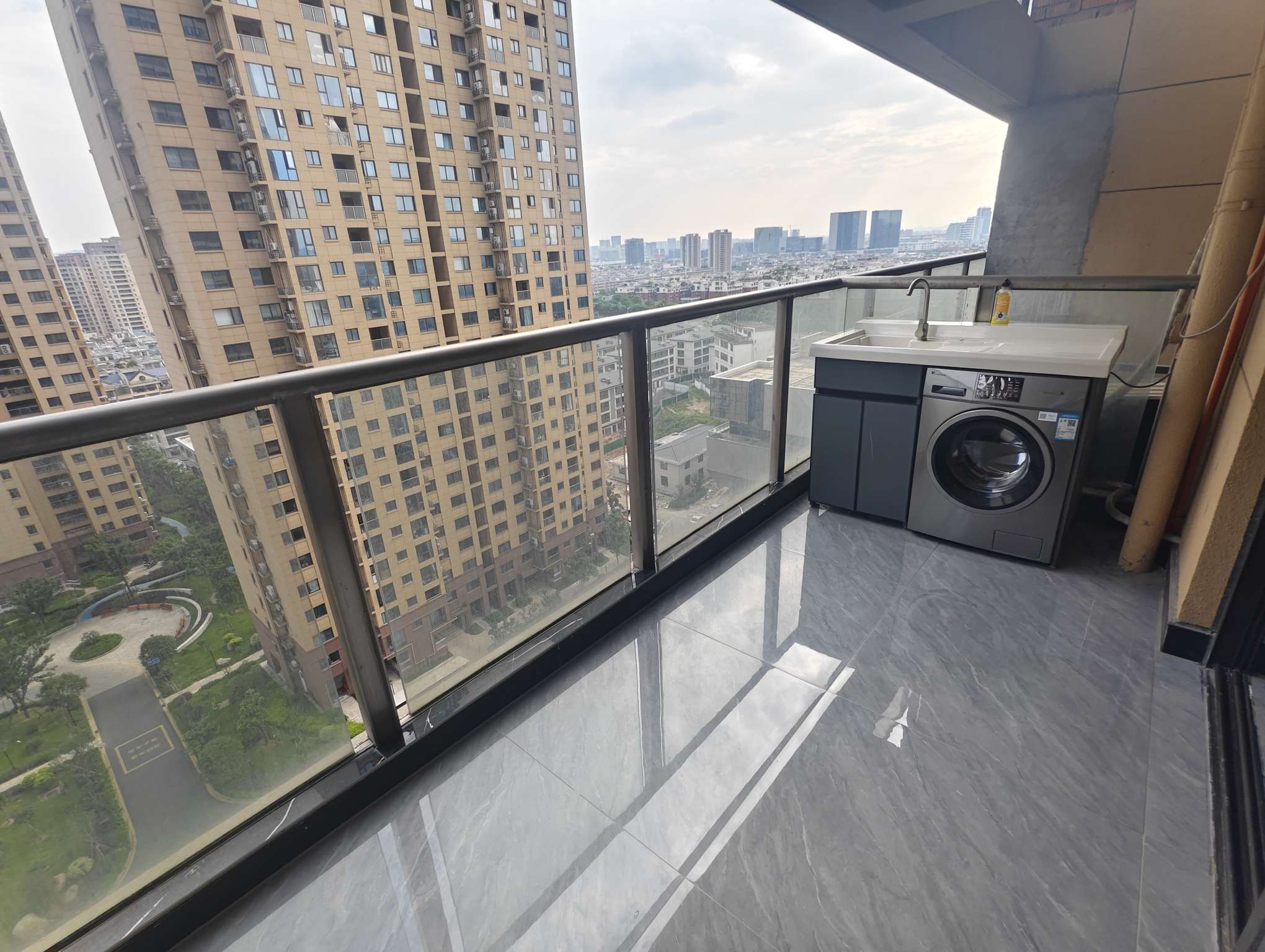 兴隆五区 4室2厅2卫