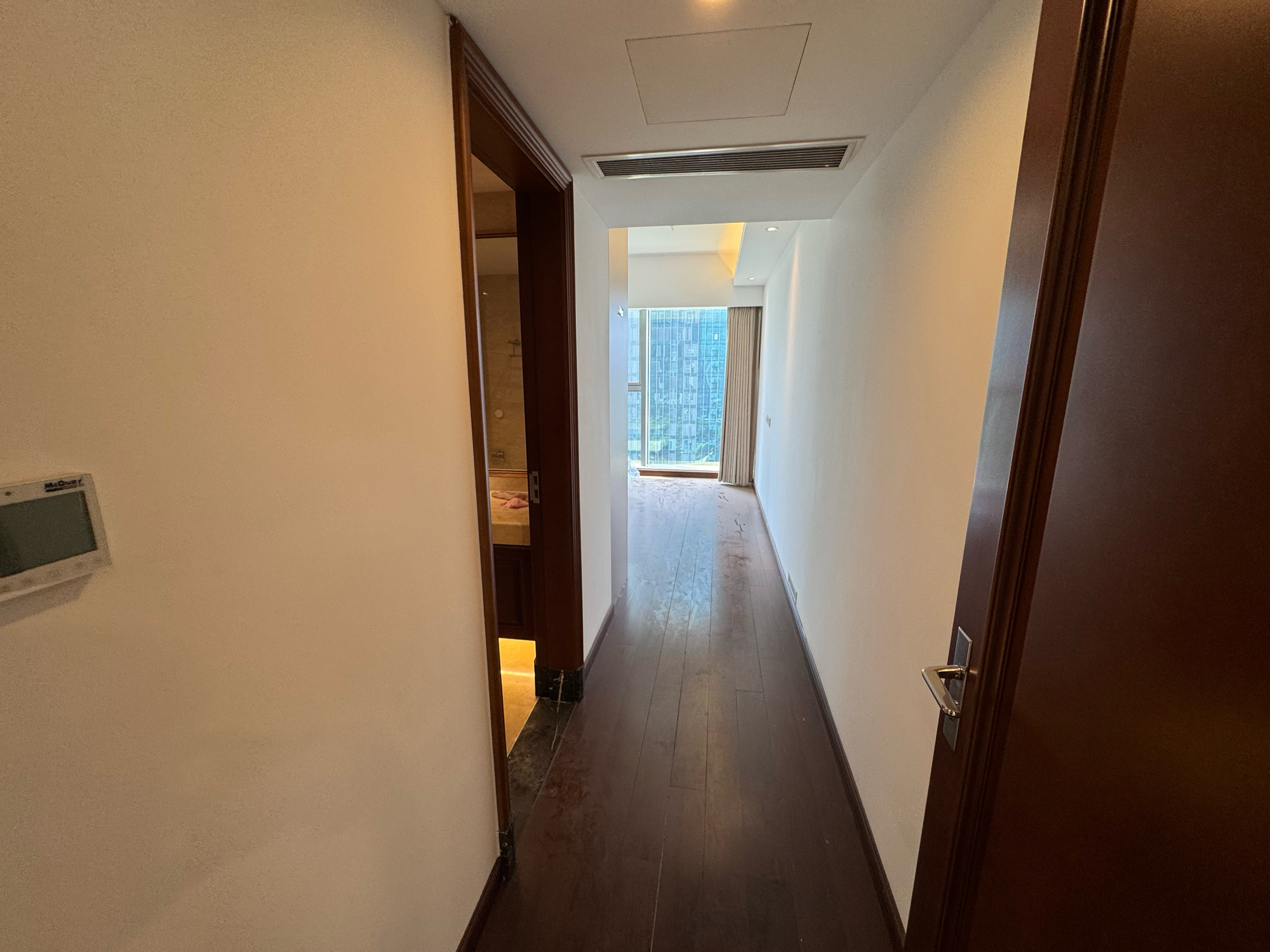 世贸中心 4室2厅3卫