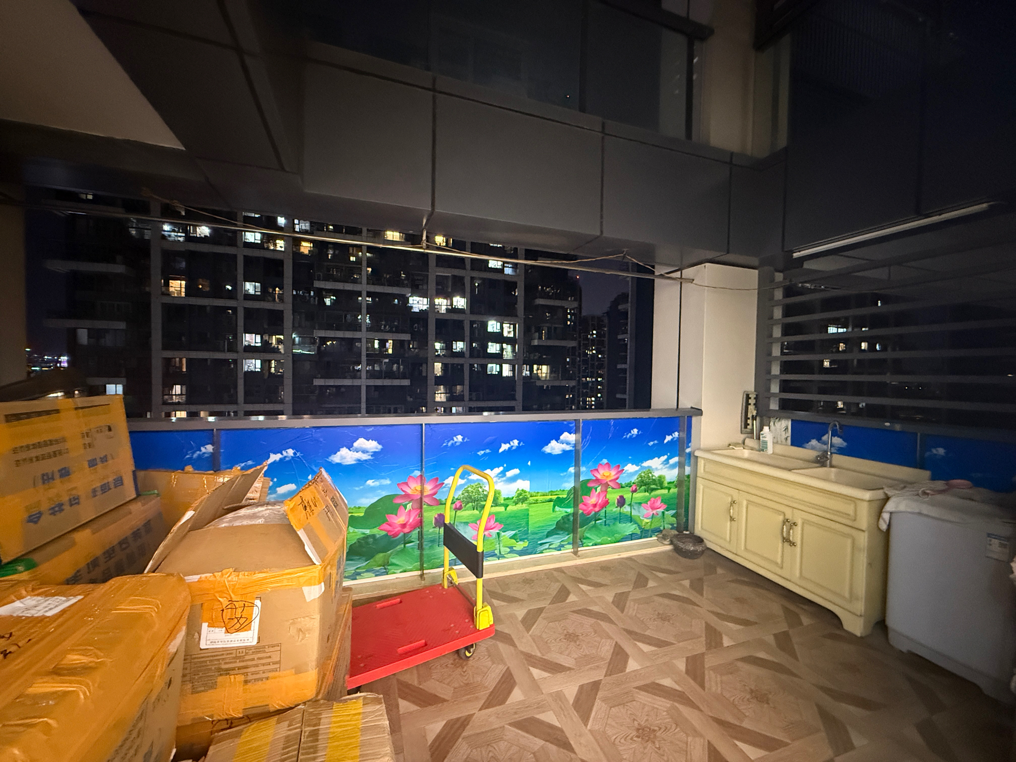 荷塘月色 4室2厅1卫