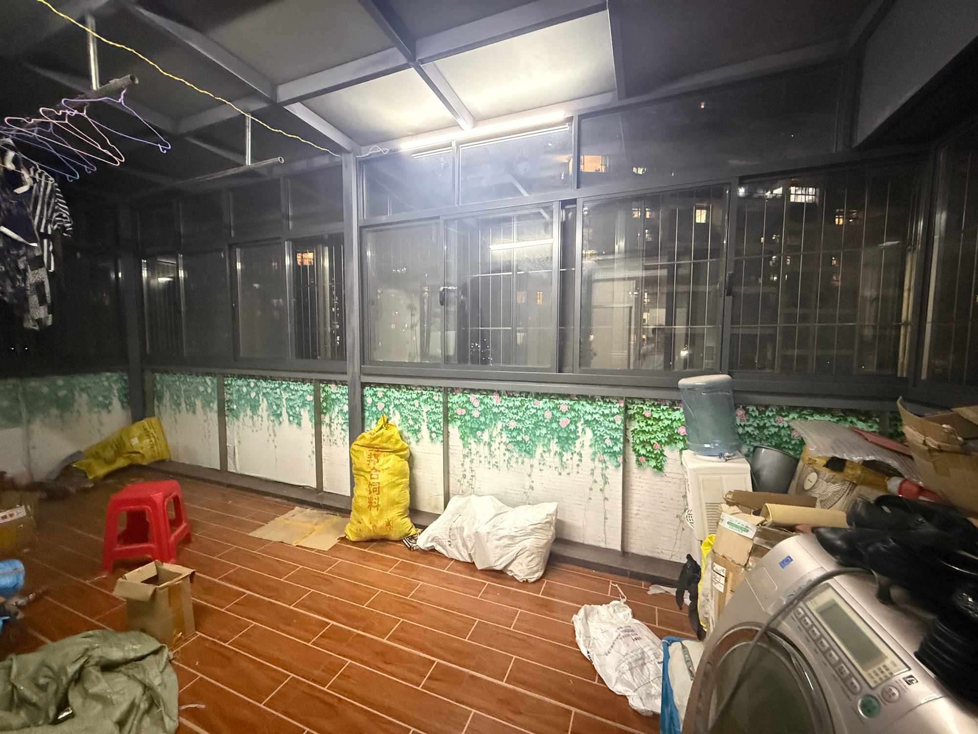 荷塘月色 4室2厅1卫