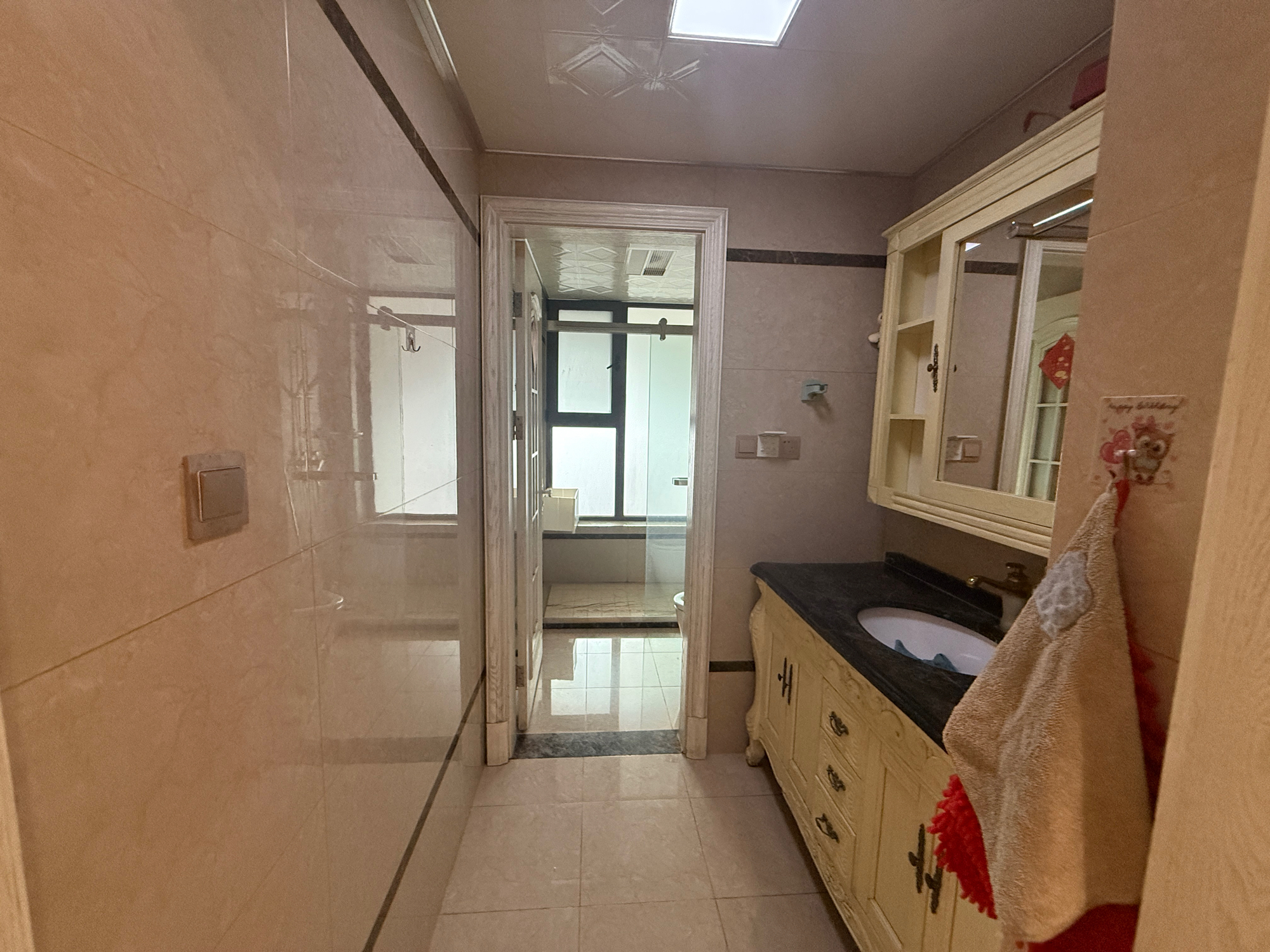 荷塘月色 4室2厅2卫