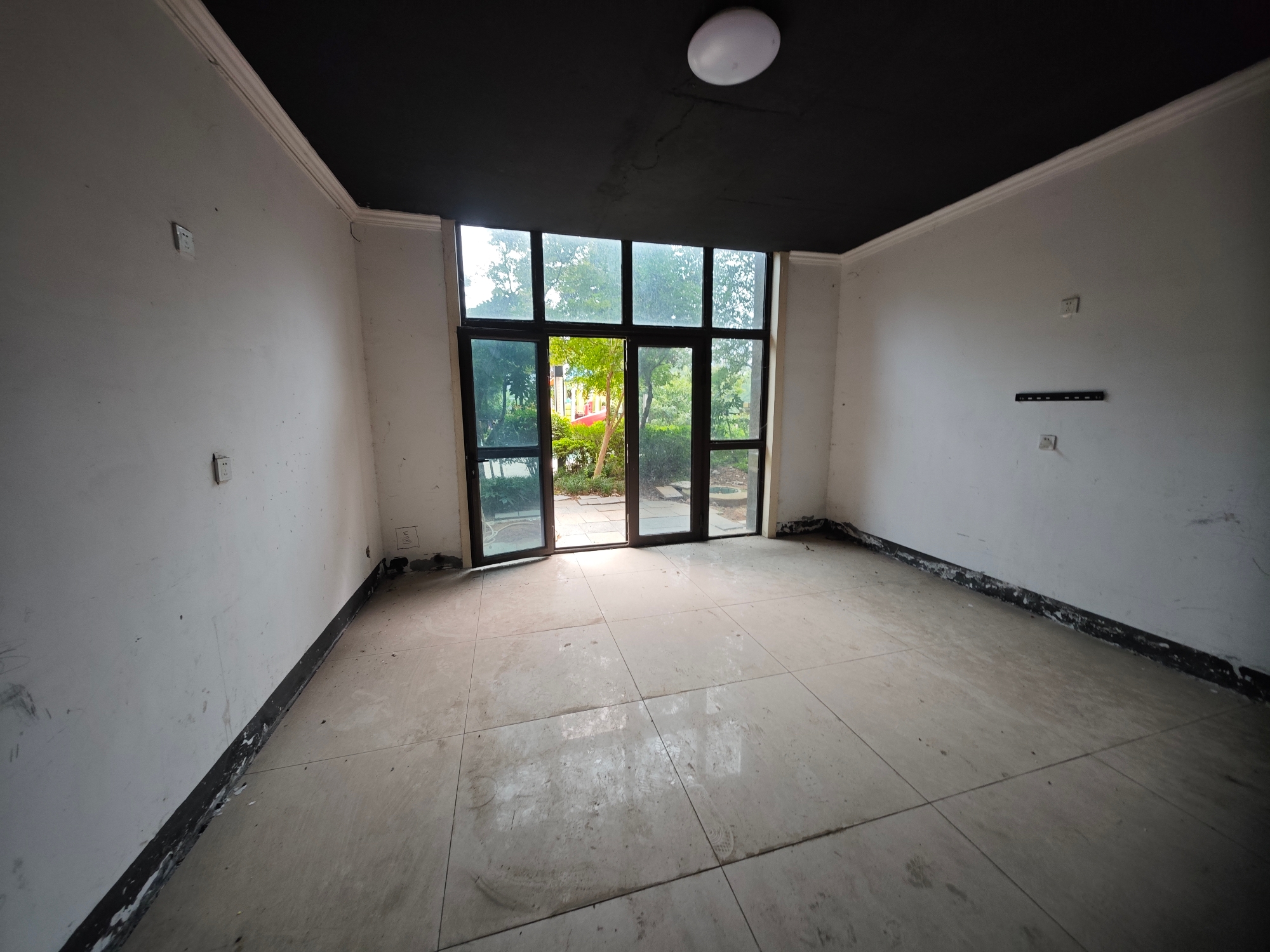 梅湖国际公馆 0室0厅0卫