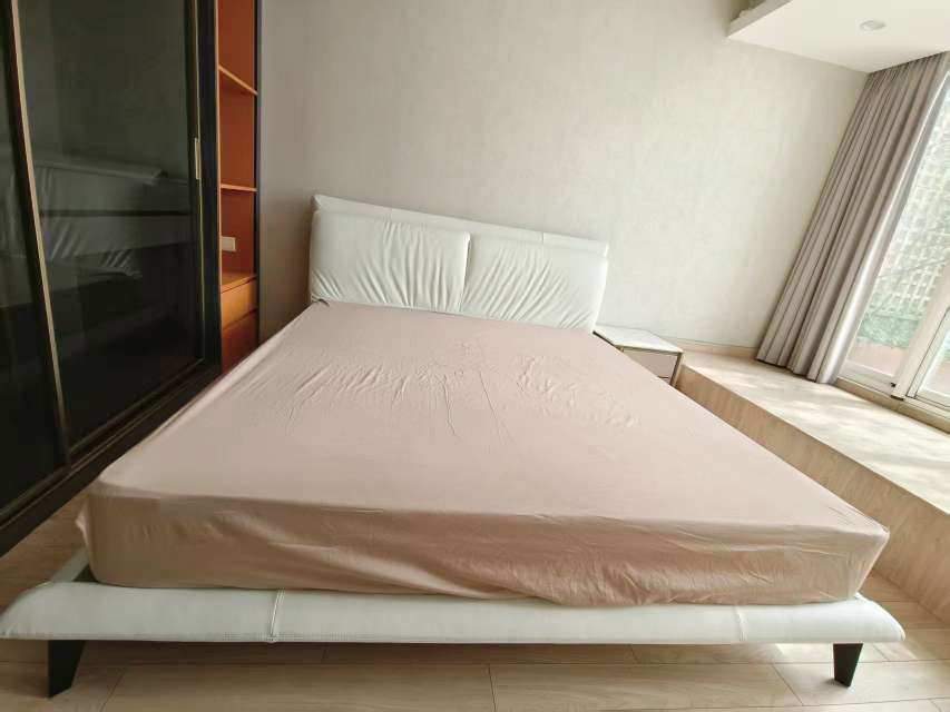 名人花园 4室2厅2卫