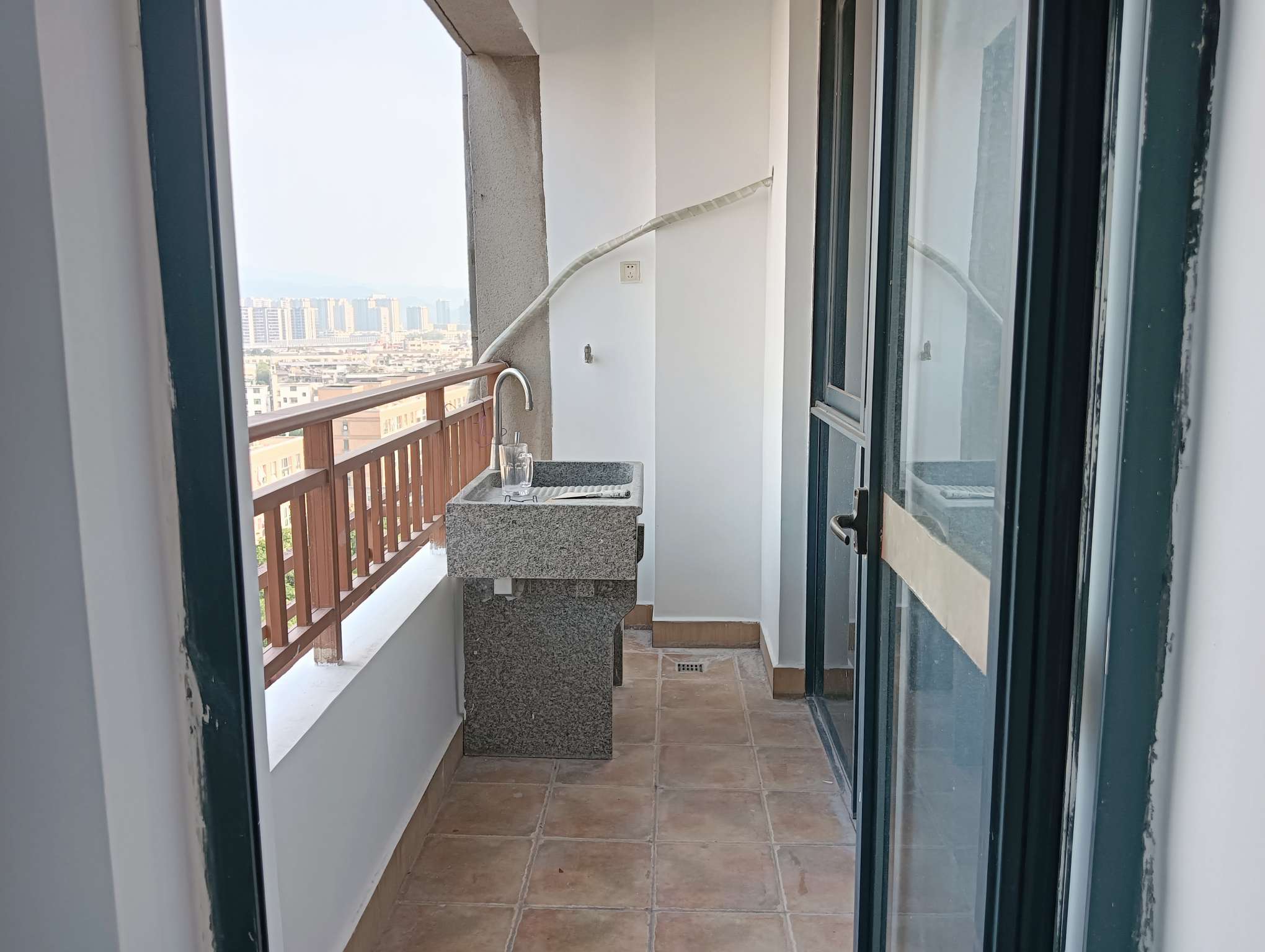 现代广场 2室1厅1卫