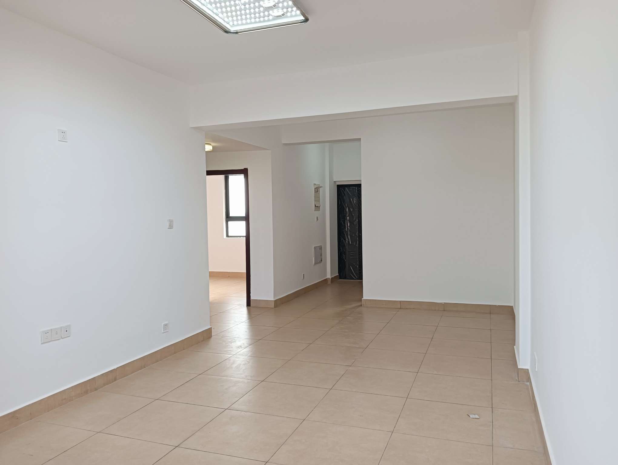 现代广场 2室1厅1卫