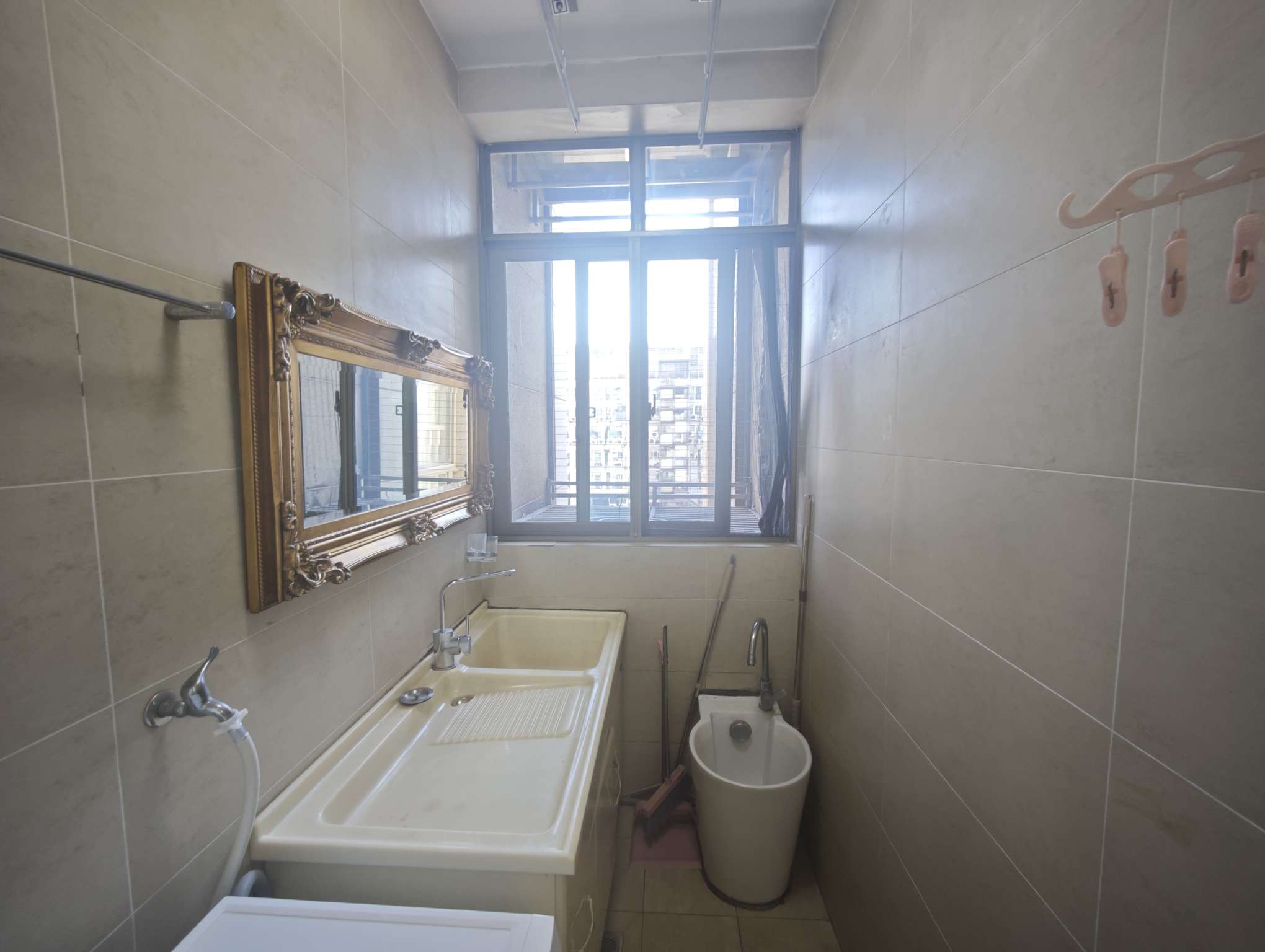 中央公馆 2室2厅1卫