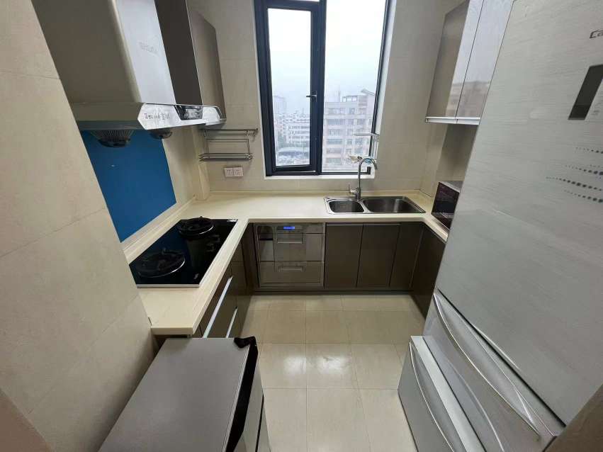 荷塘雅居 3室2厅1卫