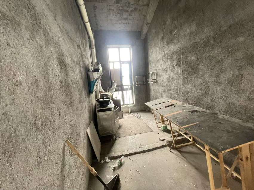 紫荆庄园三期 3室2厅2卫