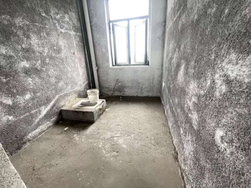 紫荆庄园三期 3室2厅2卫