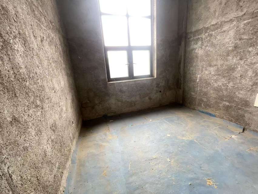 紫荆庄园三期 3室2厅2卫