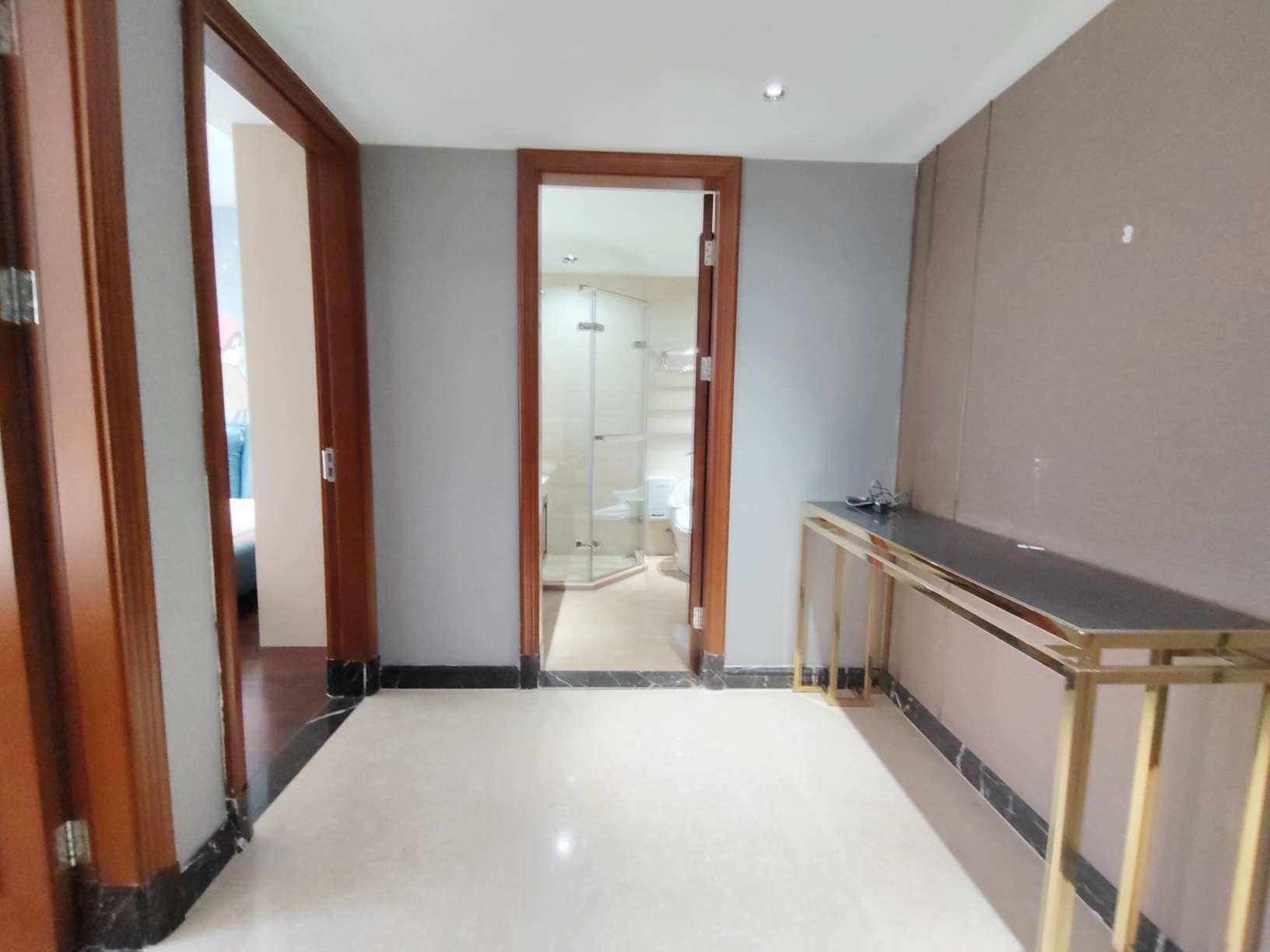 世贸中心 3室2厅2卫