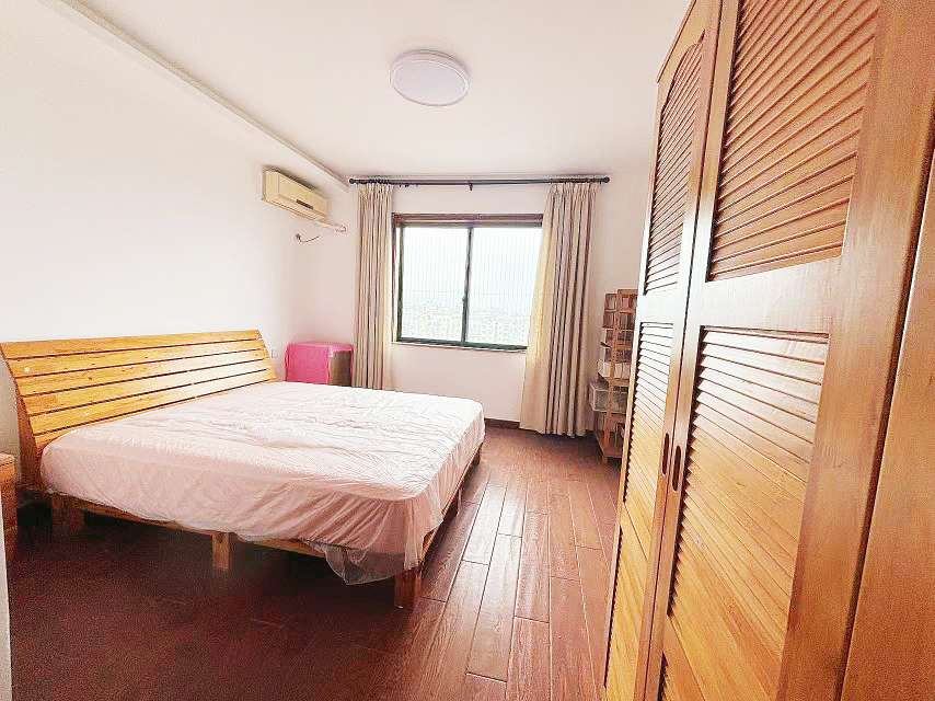 城市花园(套房) 4室2厅2卫