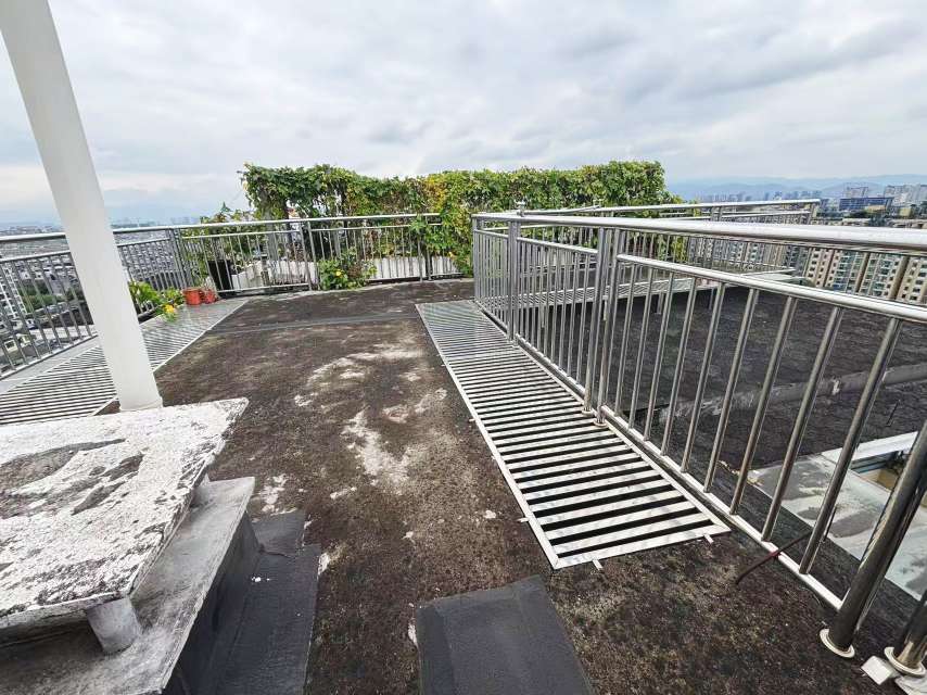 城市花园(套房) 4室2厅2卫