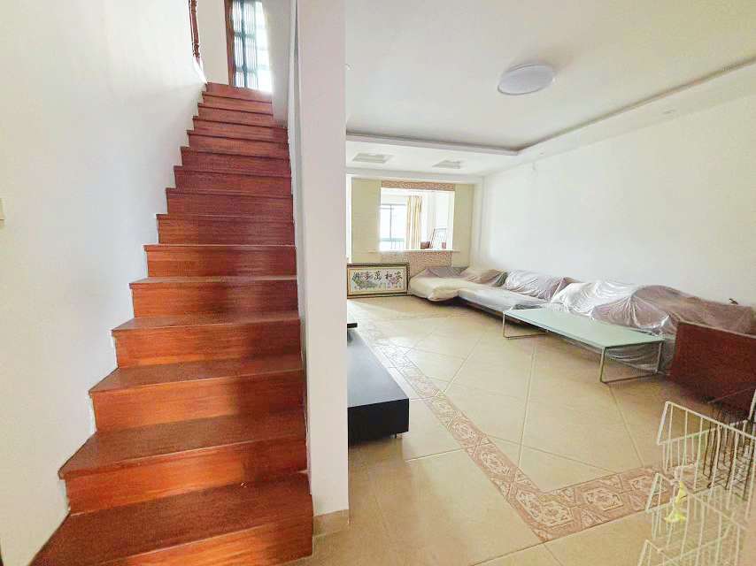 城市花园(套房) 4室2厅2卫