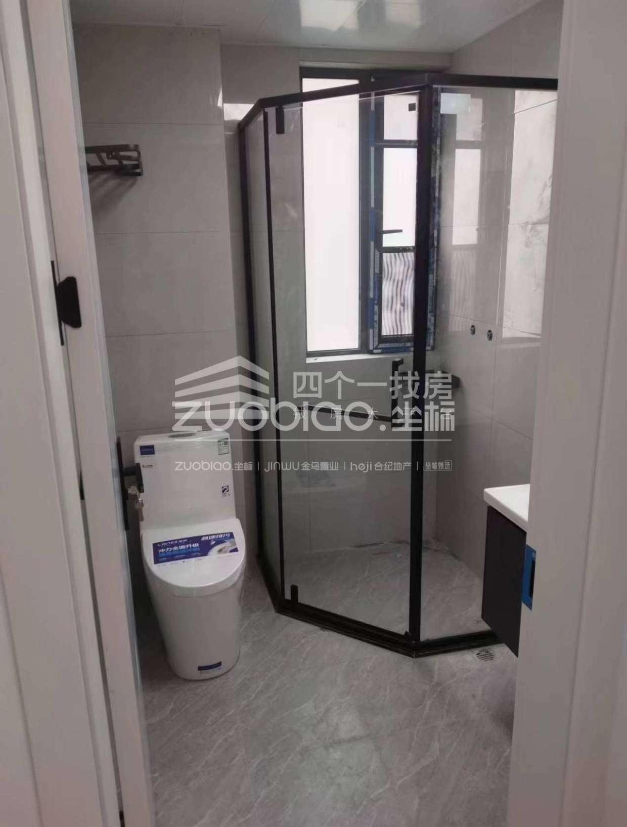 江锦花园 4室2厅2卫