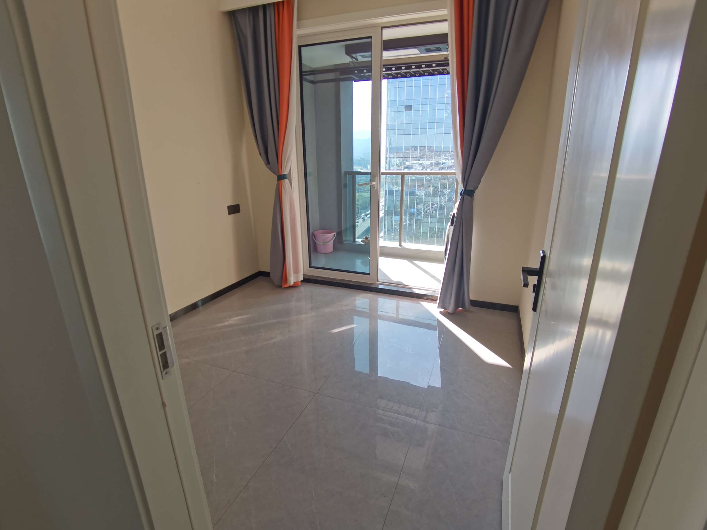 滨江壹品 5室2厅3卫