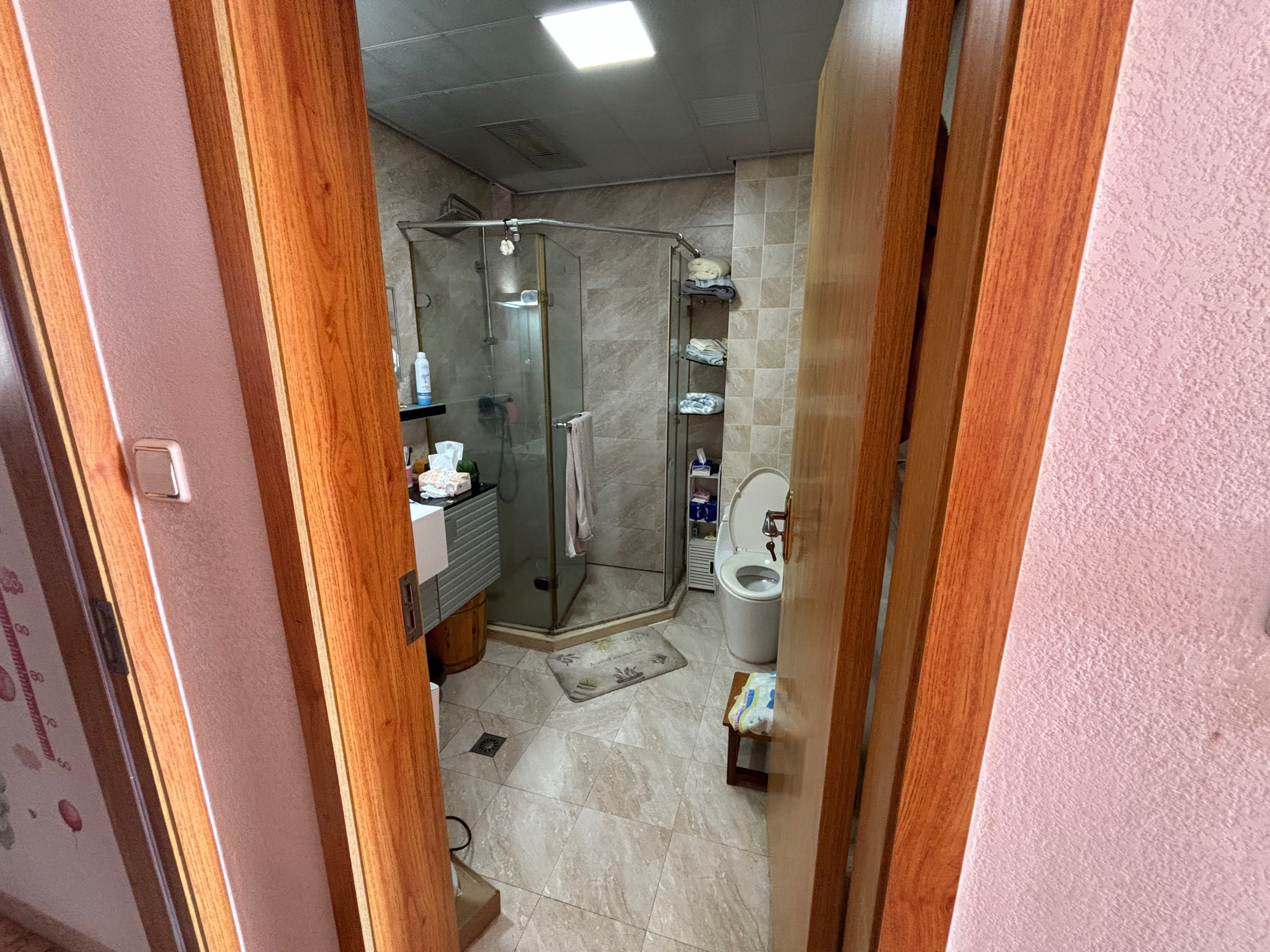 名人花园 3室2厅2卫