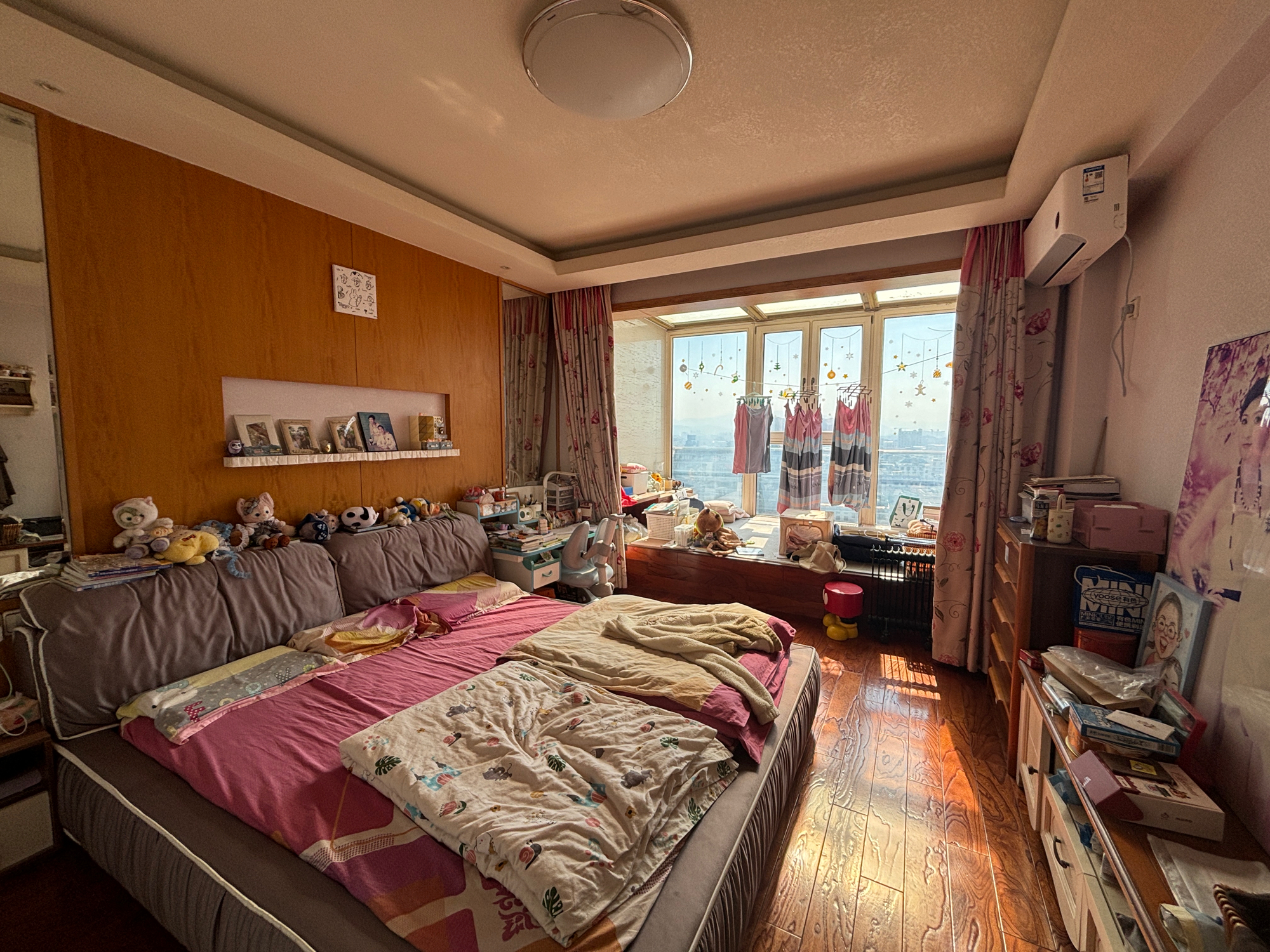 名人花园 3室2厅2卫