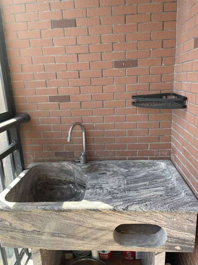 和欣花园 3室2厅1卫