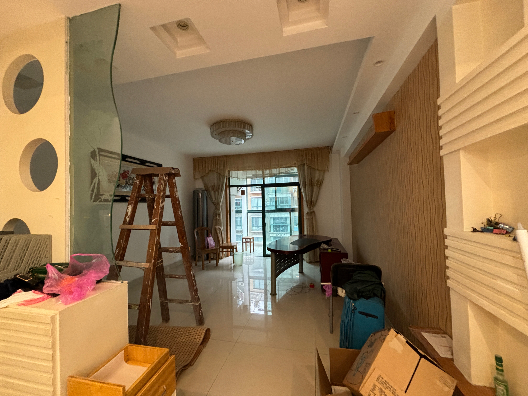 国际村 3室2厅2卫