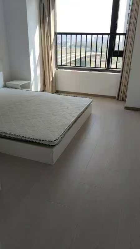 龙海家园东区 3室2厅2卫