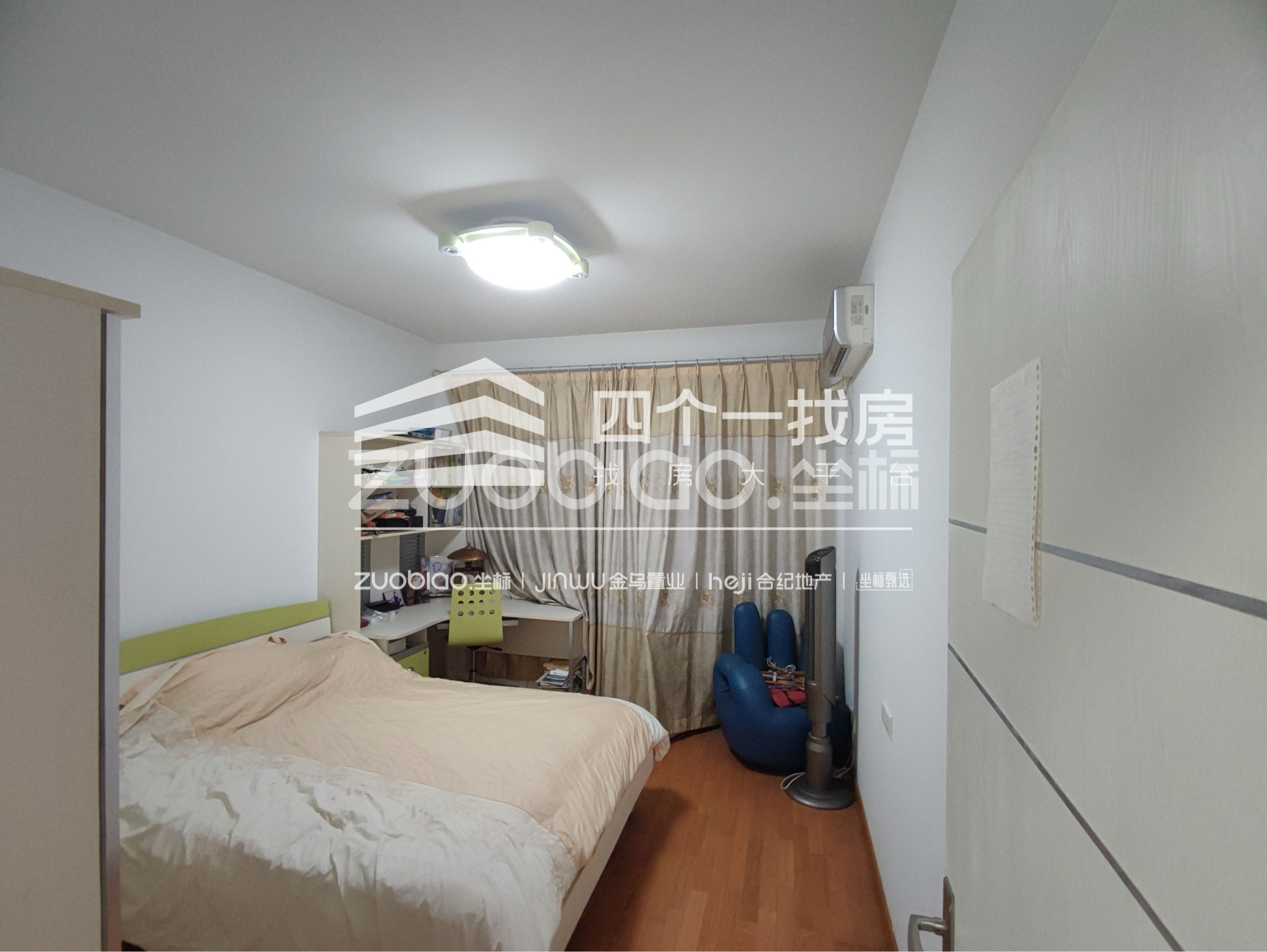 新科花园 4室2厅2卫