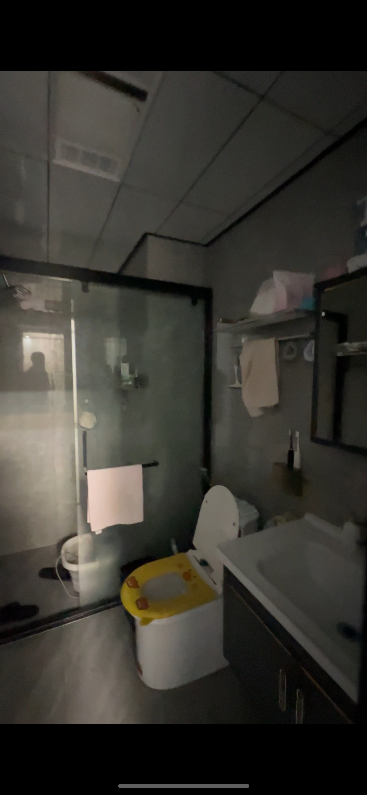 群英三区 3室2厅2卫