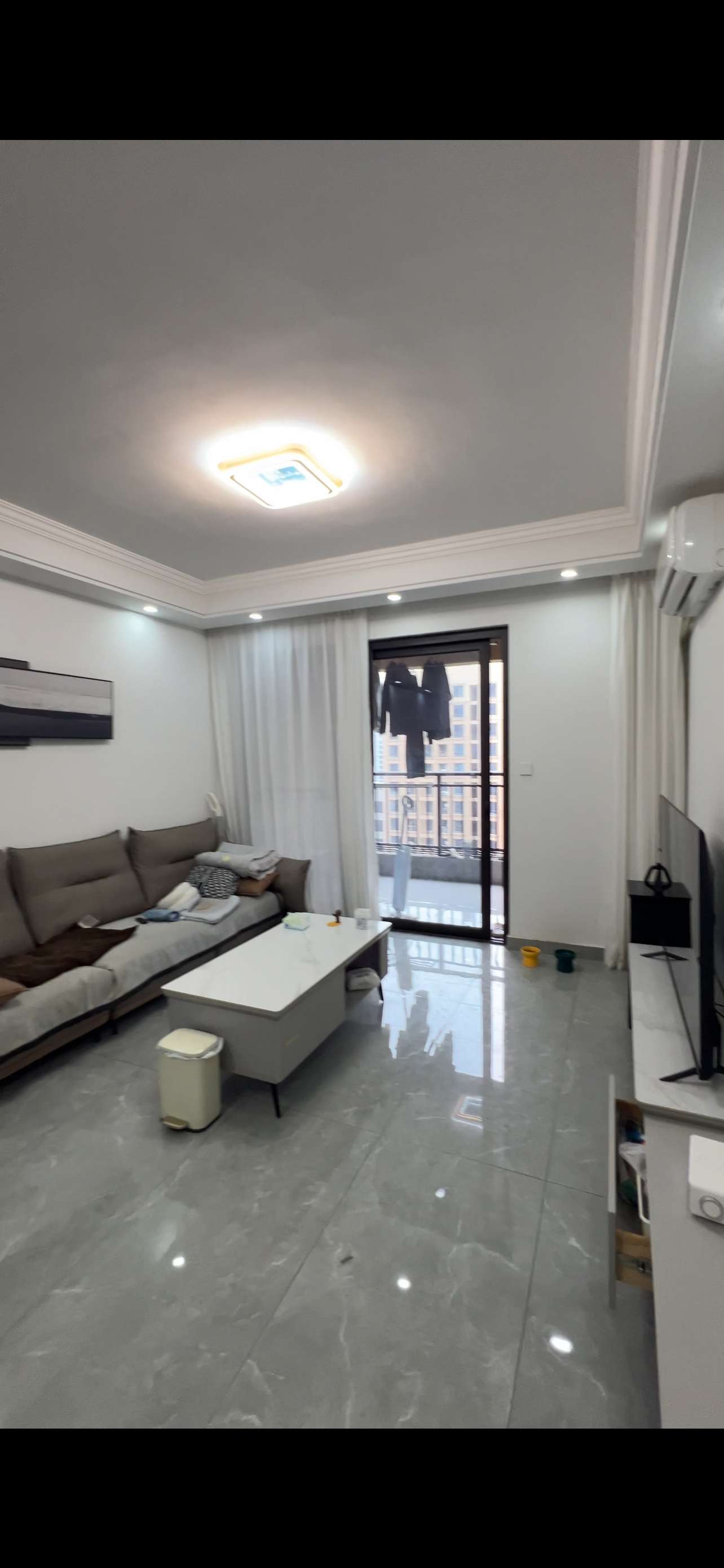 群英三区 3室2厅2卫