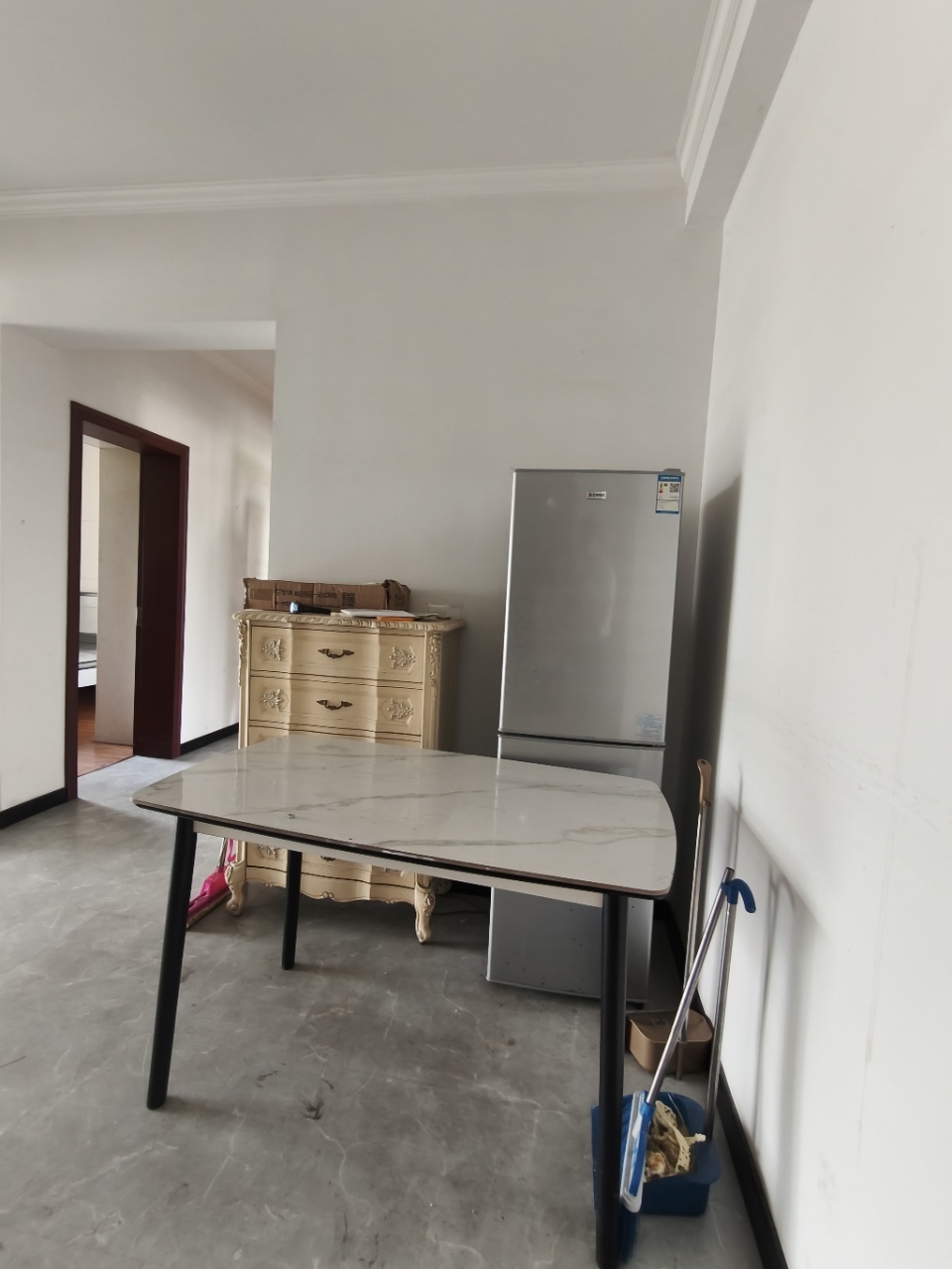 解放新苑 3室2厅2卫