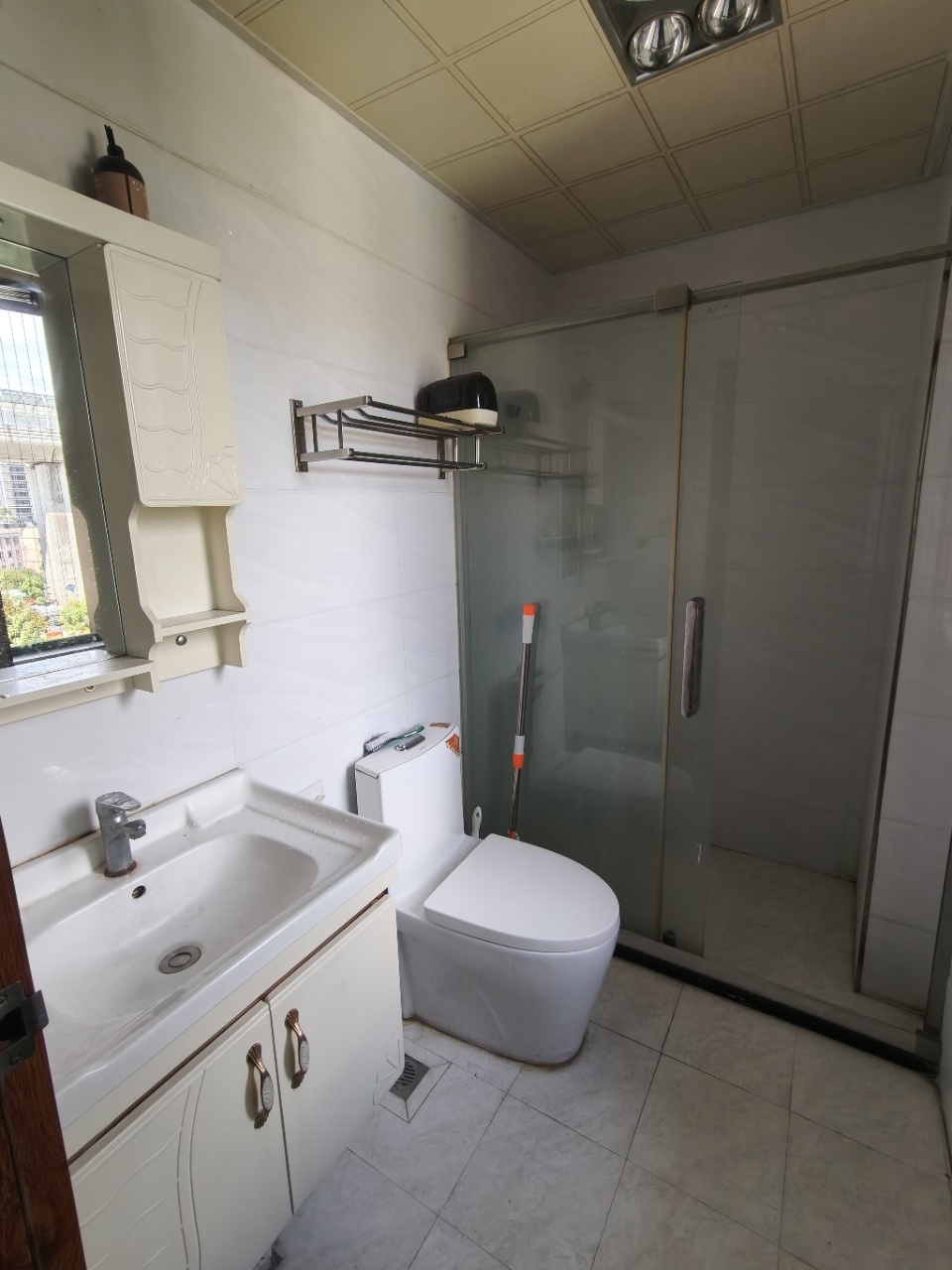 解放新苑 3室2厅2卫