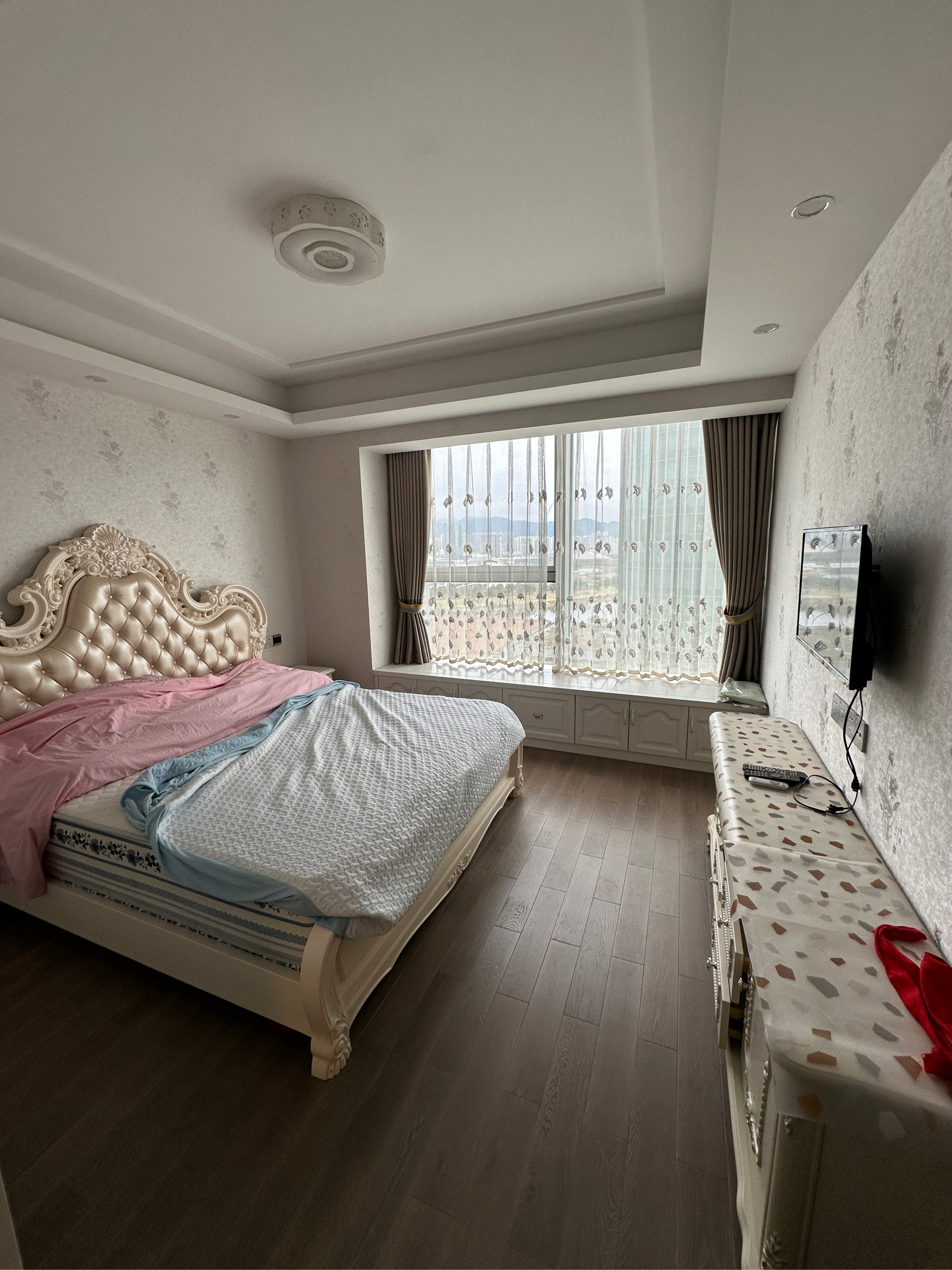 世贸中心 3室2厅1卫