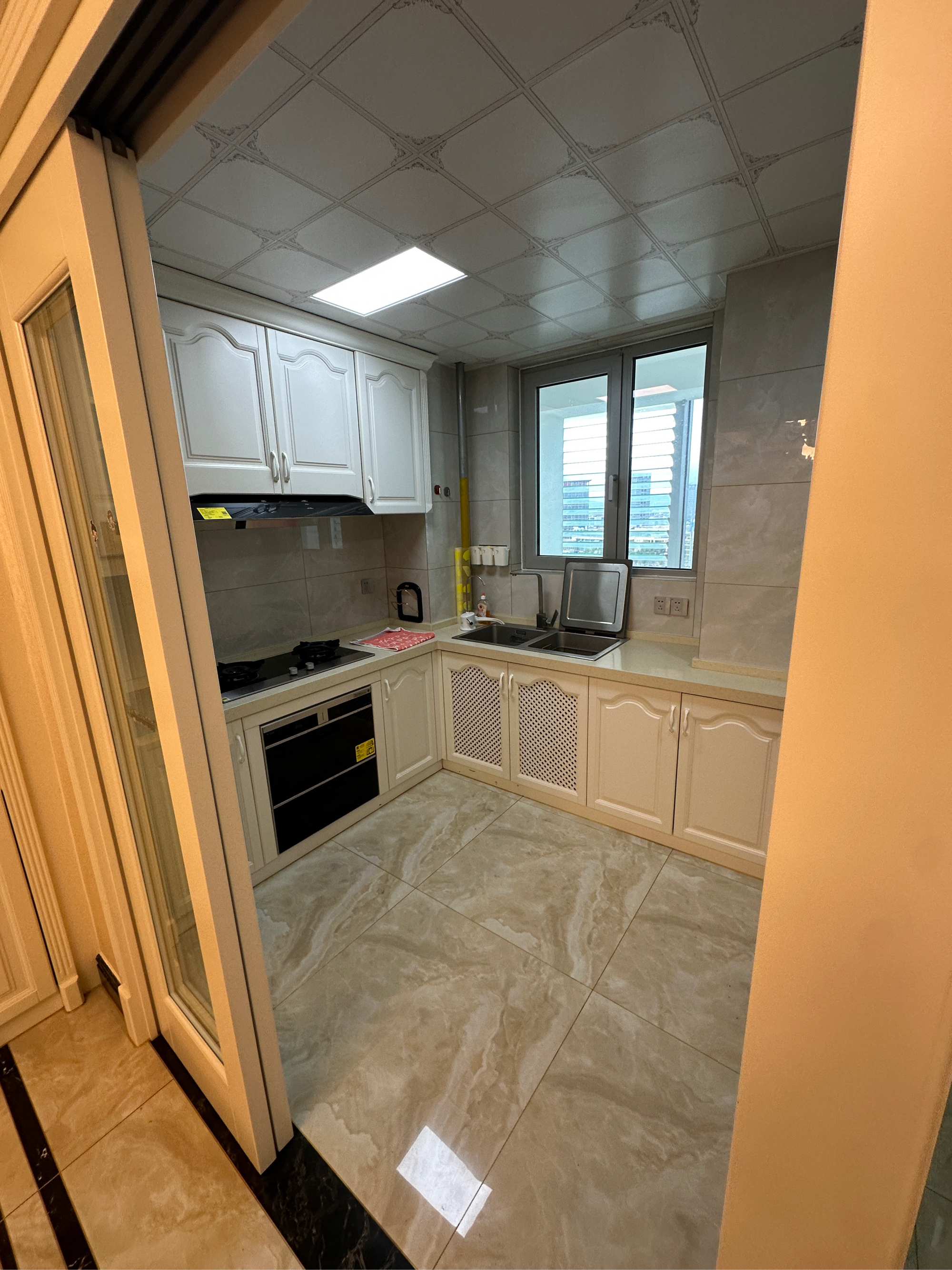 世贸中心 3室2厅1卫