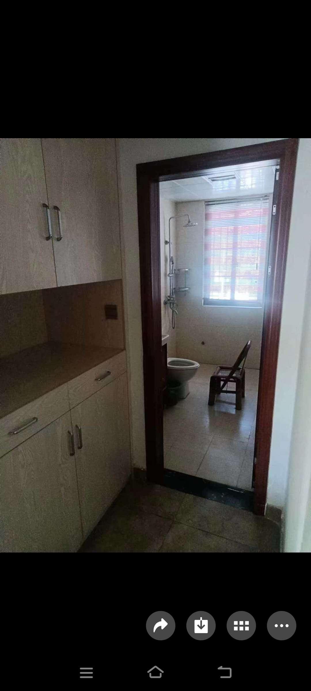 香山小区 3室2厅2卫