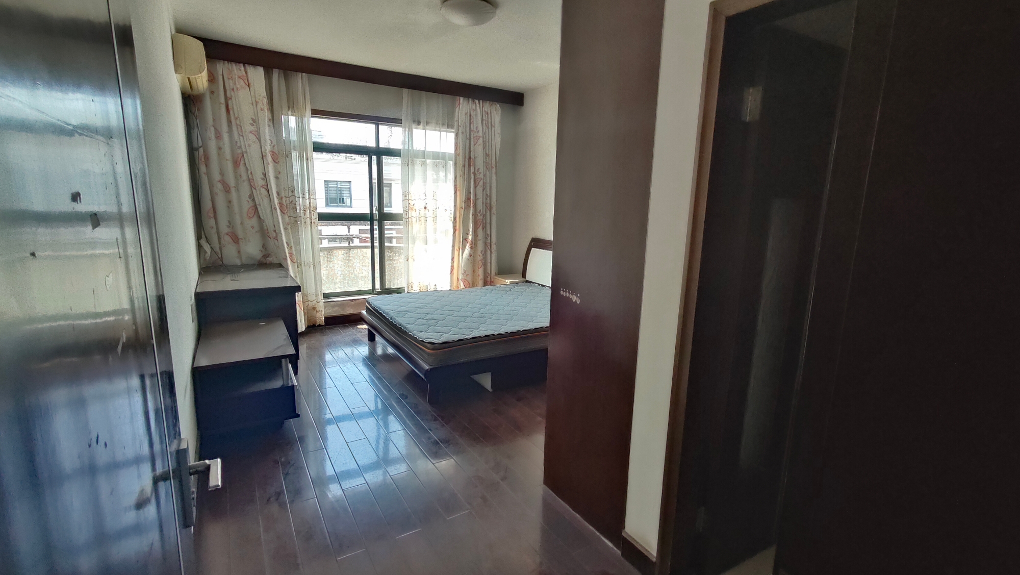 锦都豪苑 6室2厅3卫