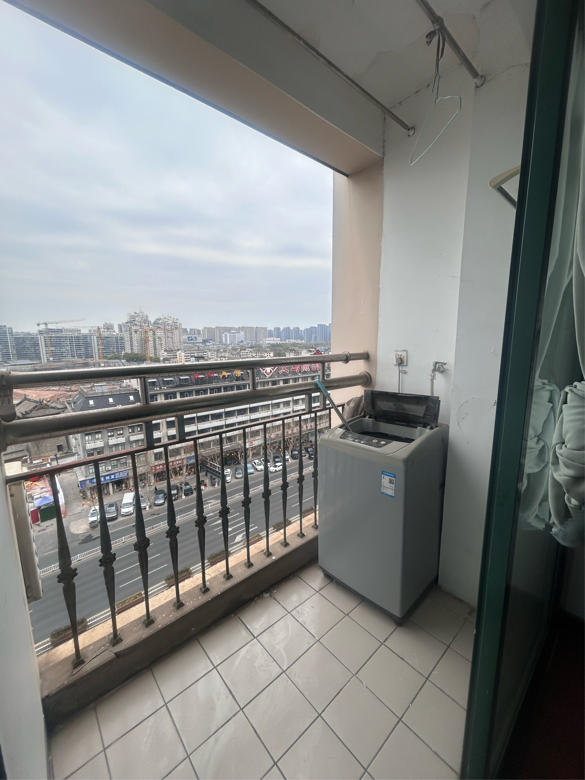 现代公寓 2室1厅1卫