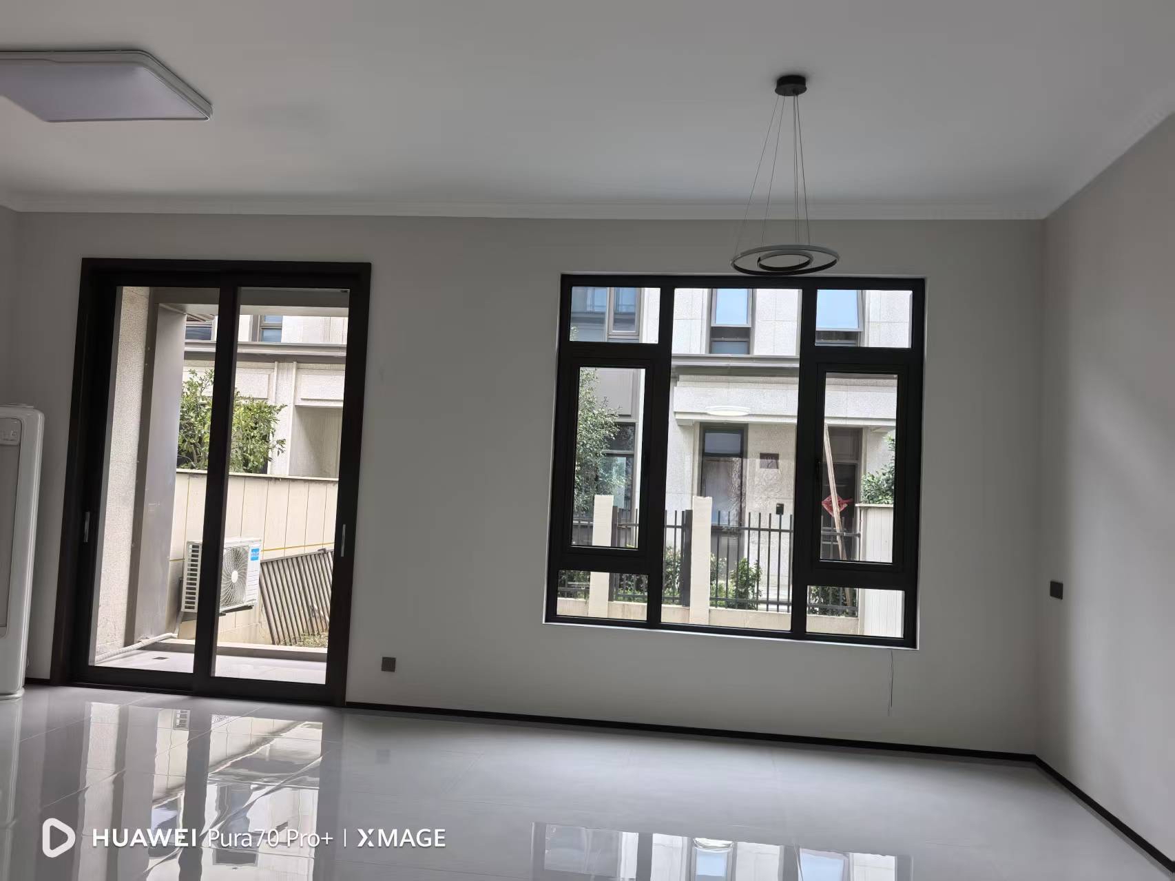 西江悦府 5室2厅3卫