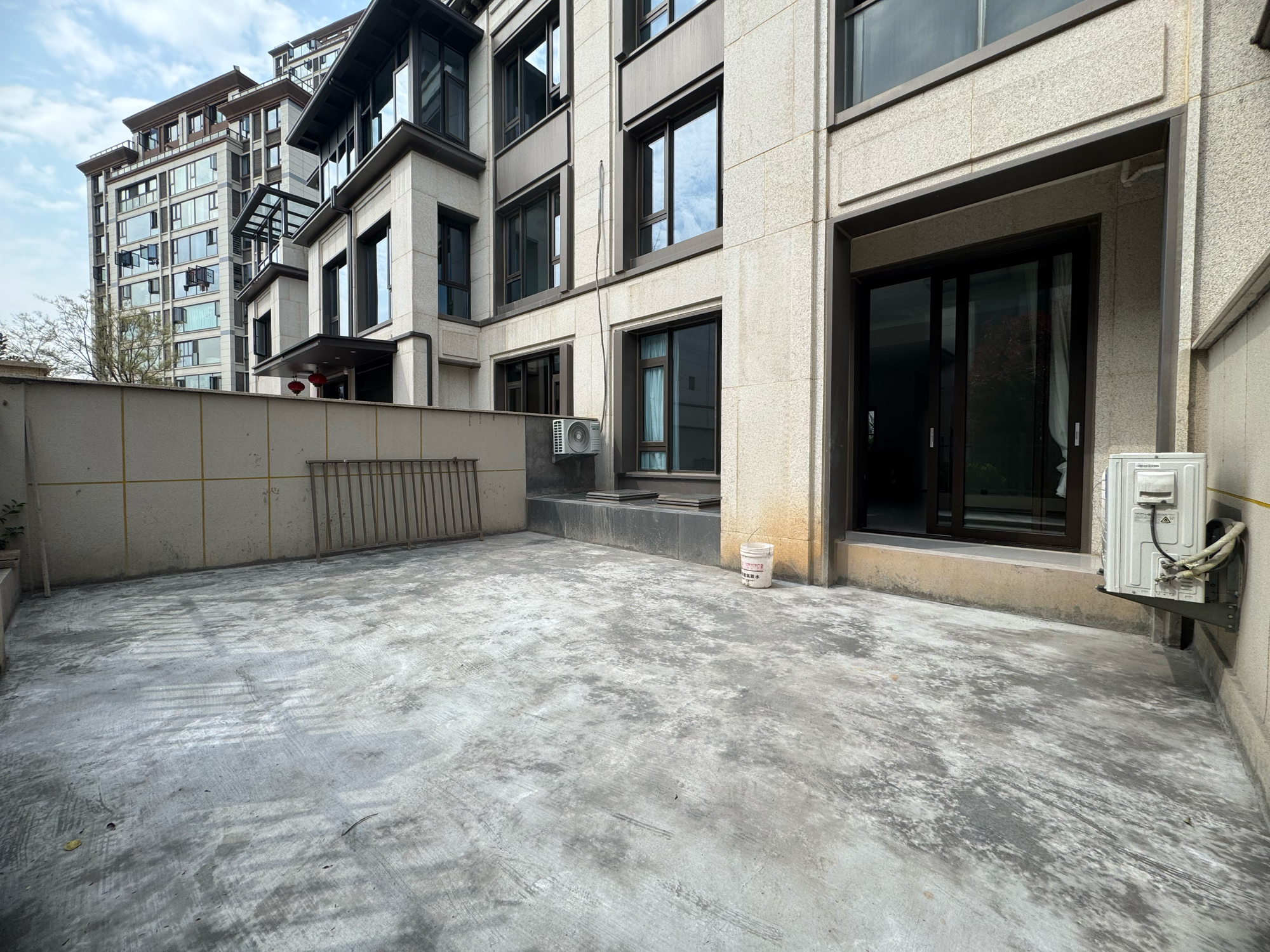 西江悦府 5室2厅3卫