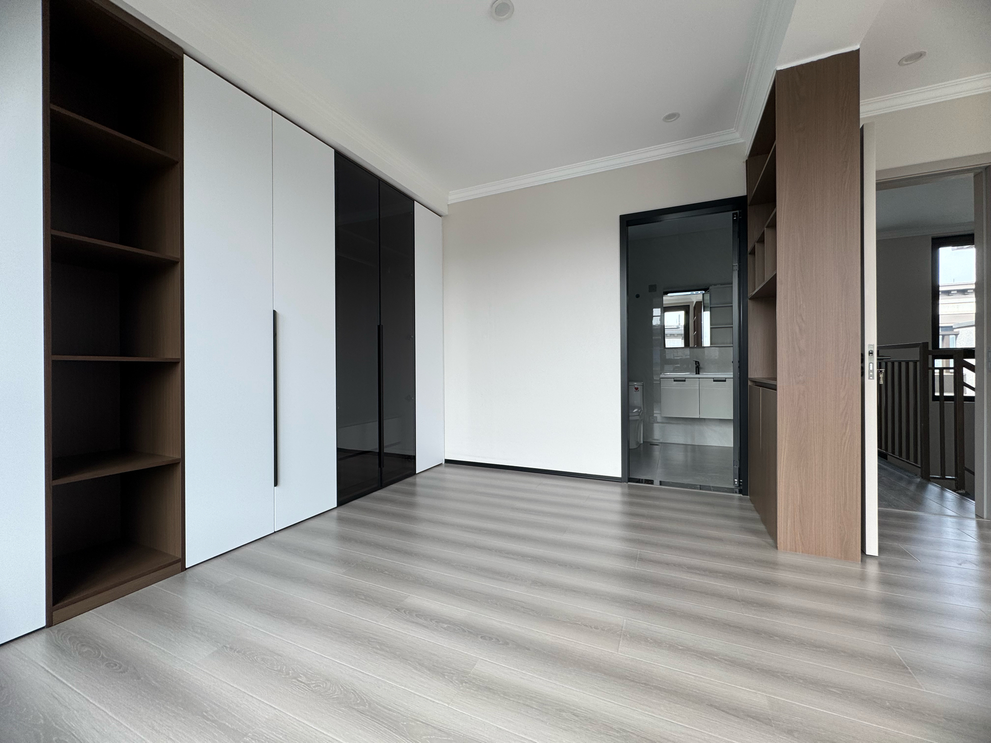 西江悦府 5室2厅3卫