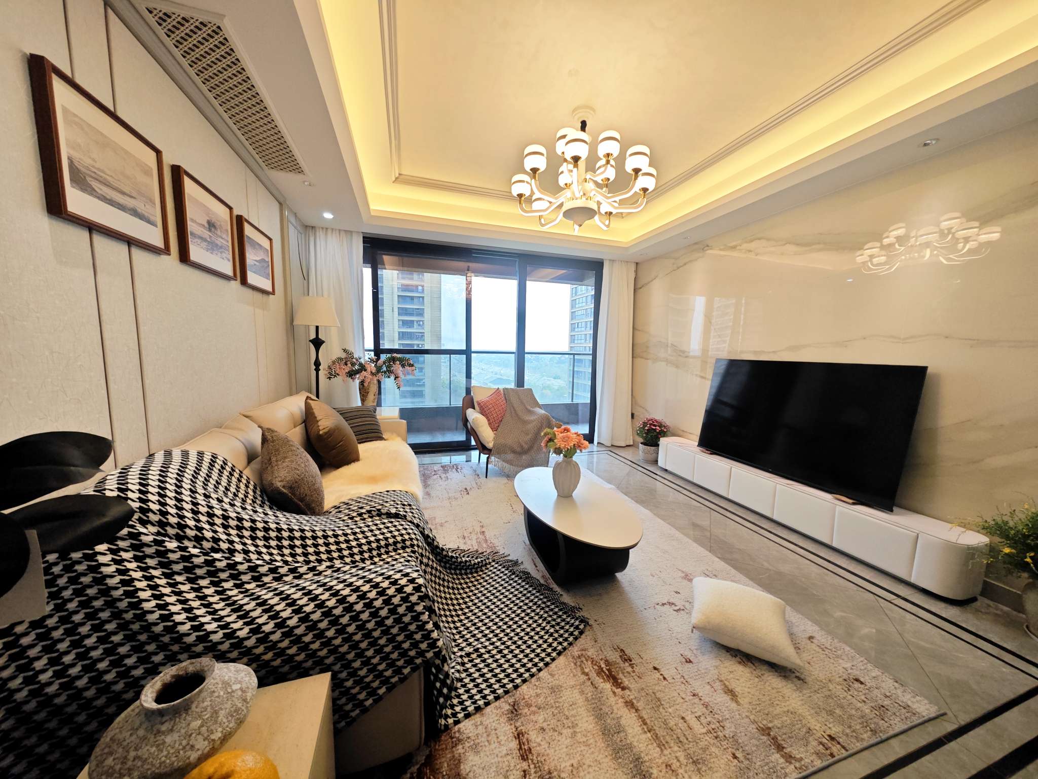 绿城玫瑰园 4室2厅2卫