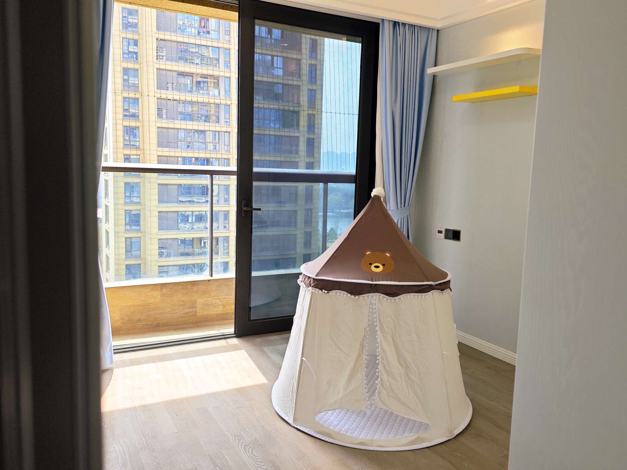 绿城玫瑰园 4室2厅2卫