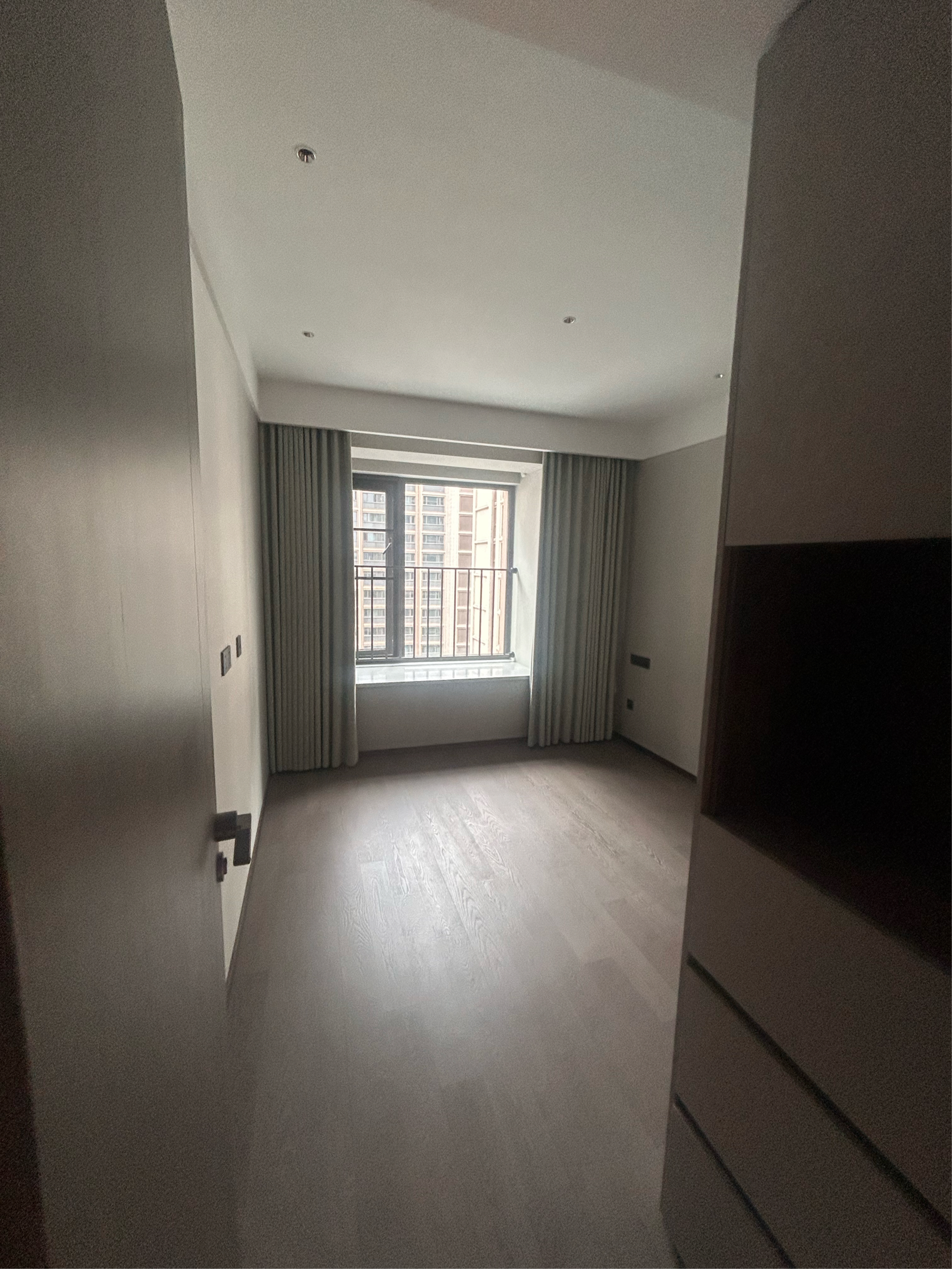 华润下车门悦府 4室2厅2卫