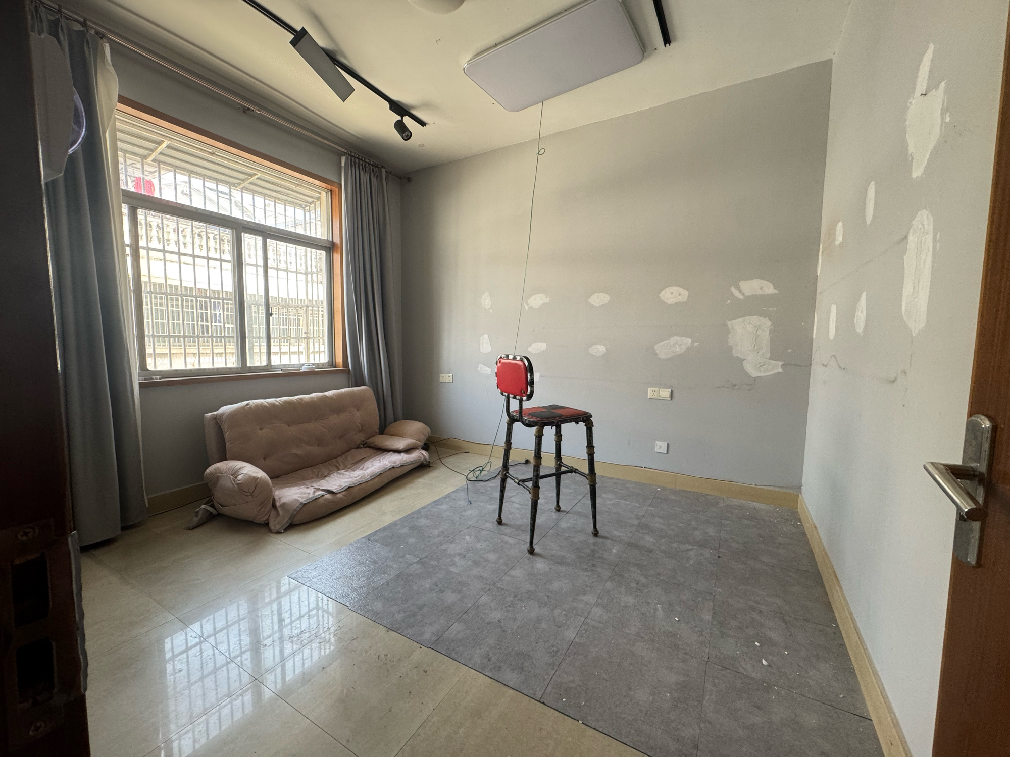 建设二村 6室2厅4卫