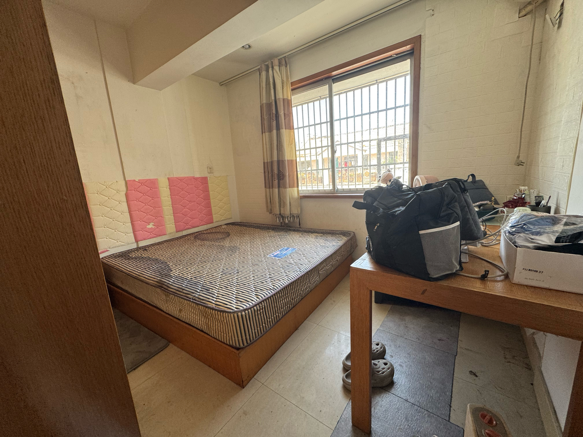 建设二村 6室2厅4卫