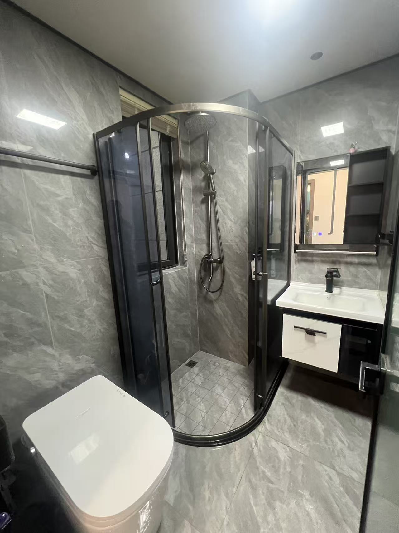 丽景湾 3室2厅2卫