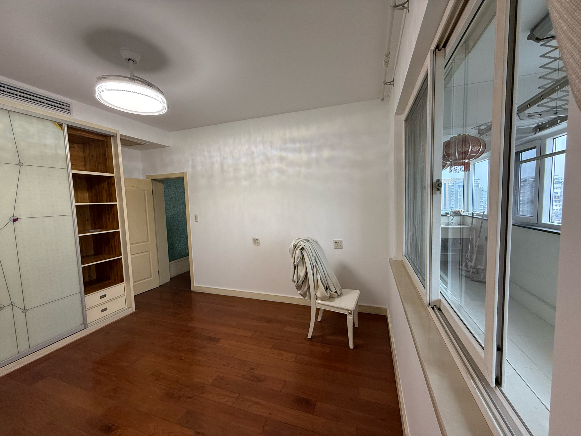 北苑商贸区 4室2厅2卫