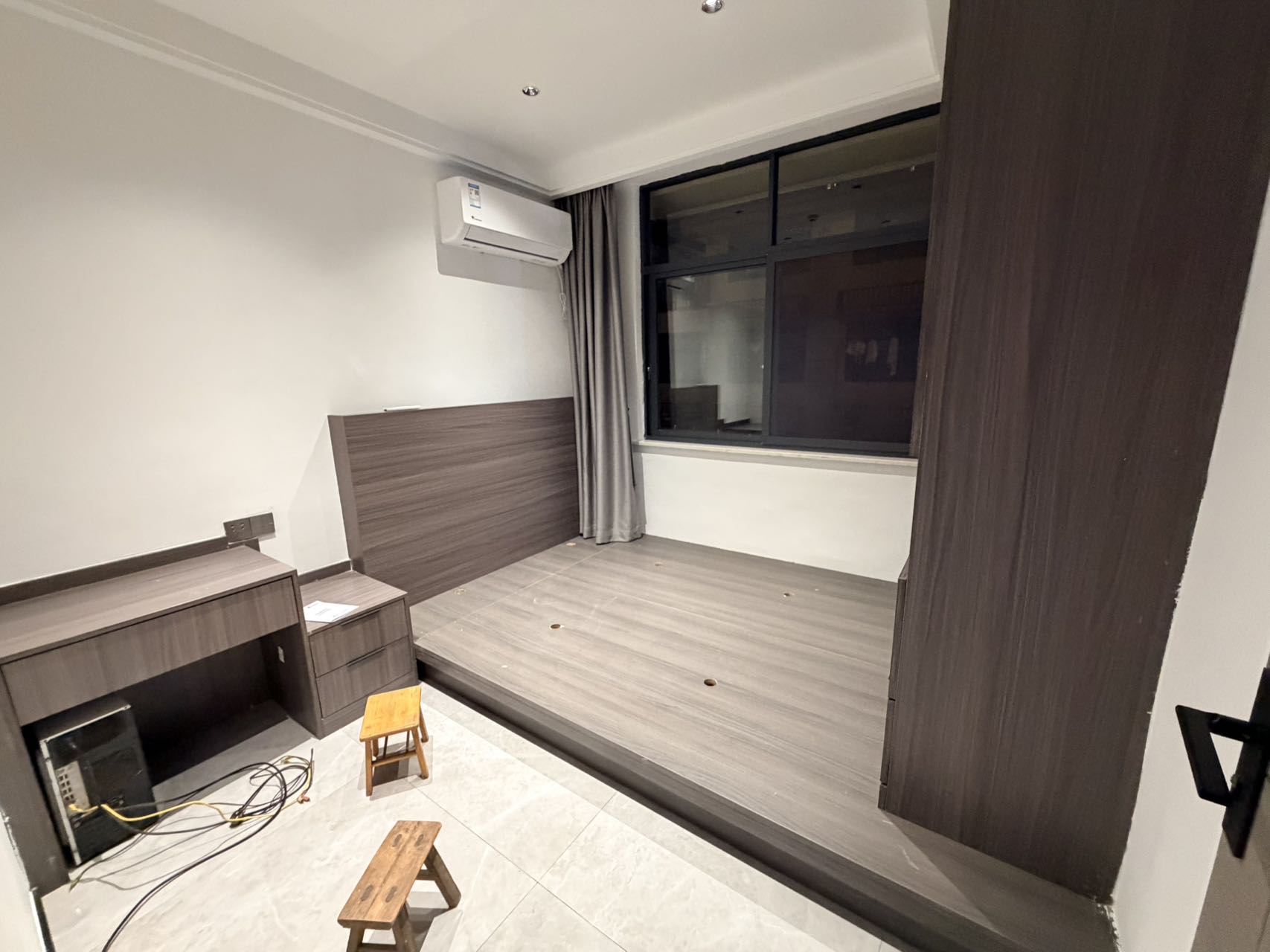 小三里塘 2室1厅1卫