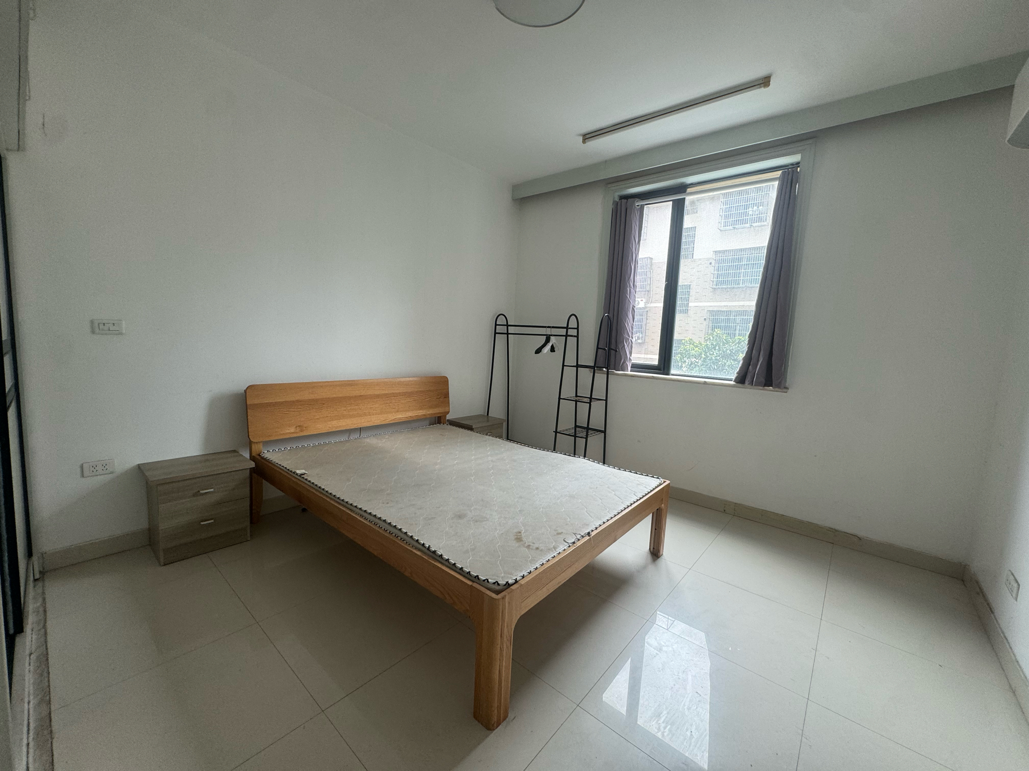 荷塘雅居 3室2厅1卫