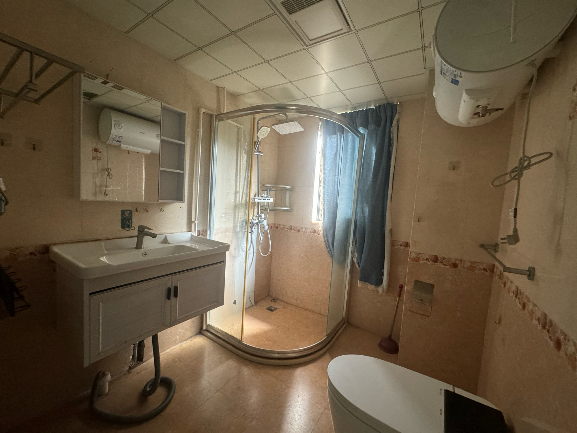 荷塘雅居 3室2厅1卫