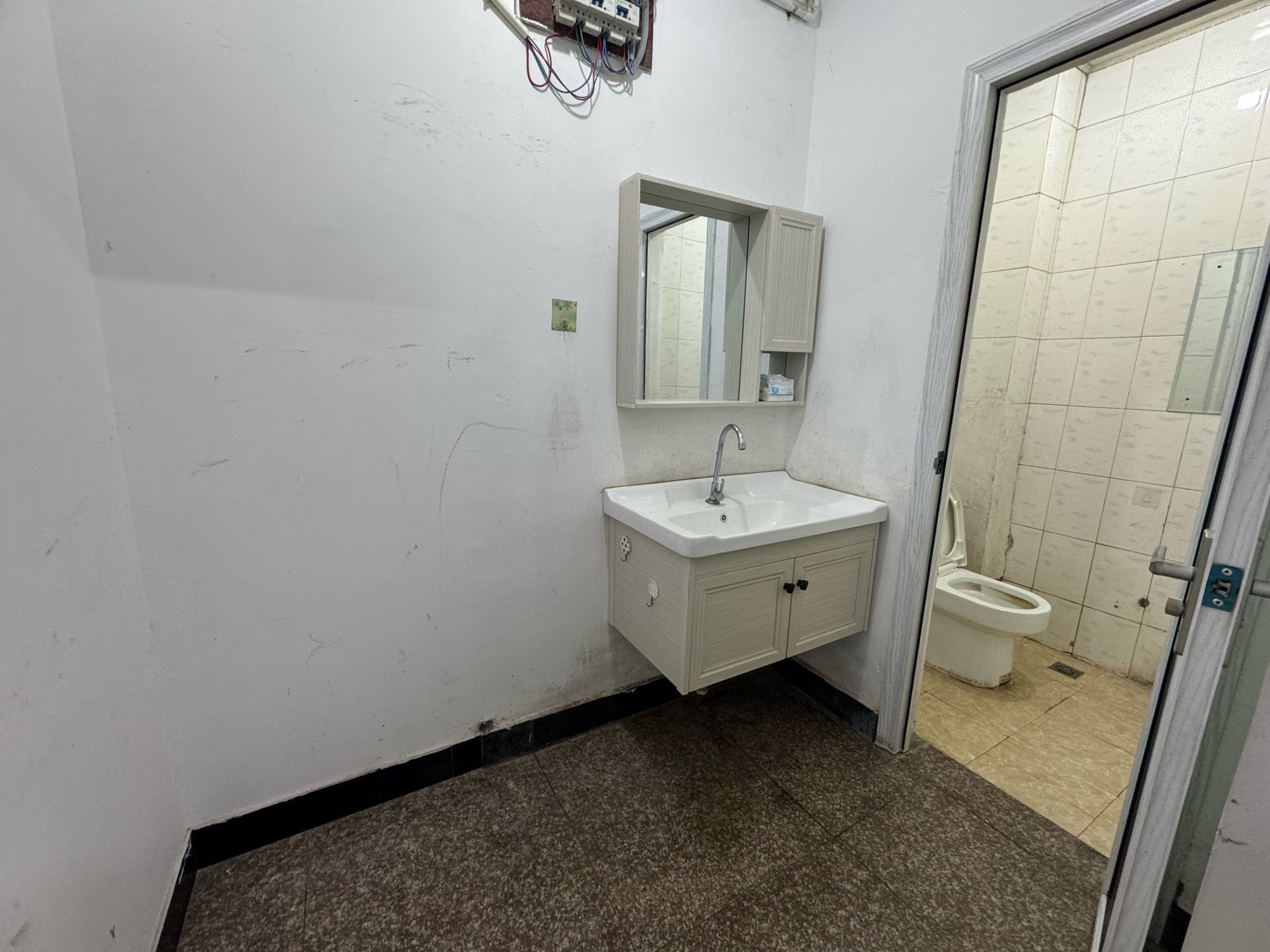 建设二村 0室0厅0卫