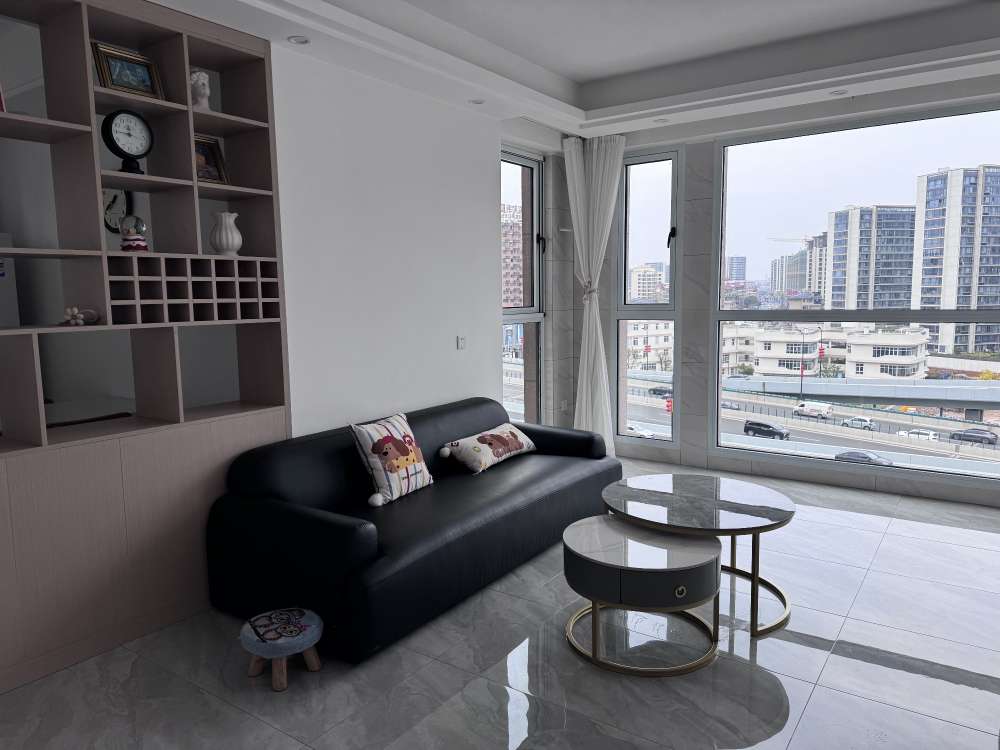 楼店新村 2室1厅1卫